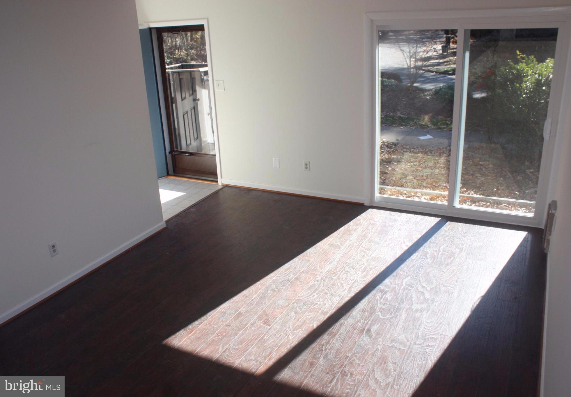 RESTON - Residential Lease