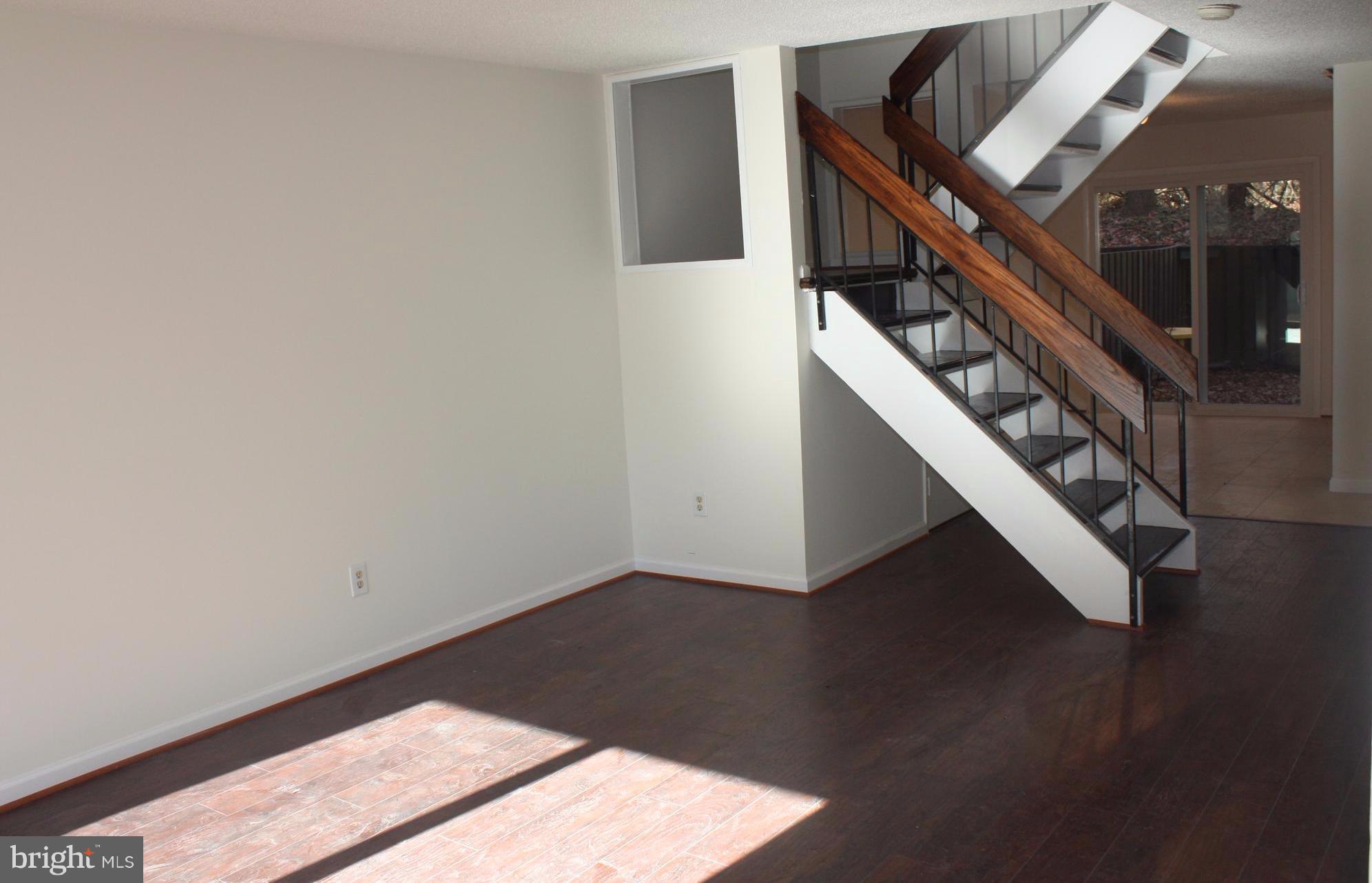 RESTON - Residential Lease