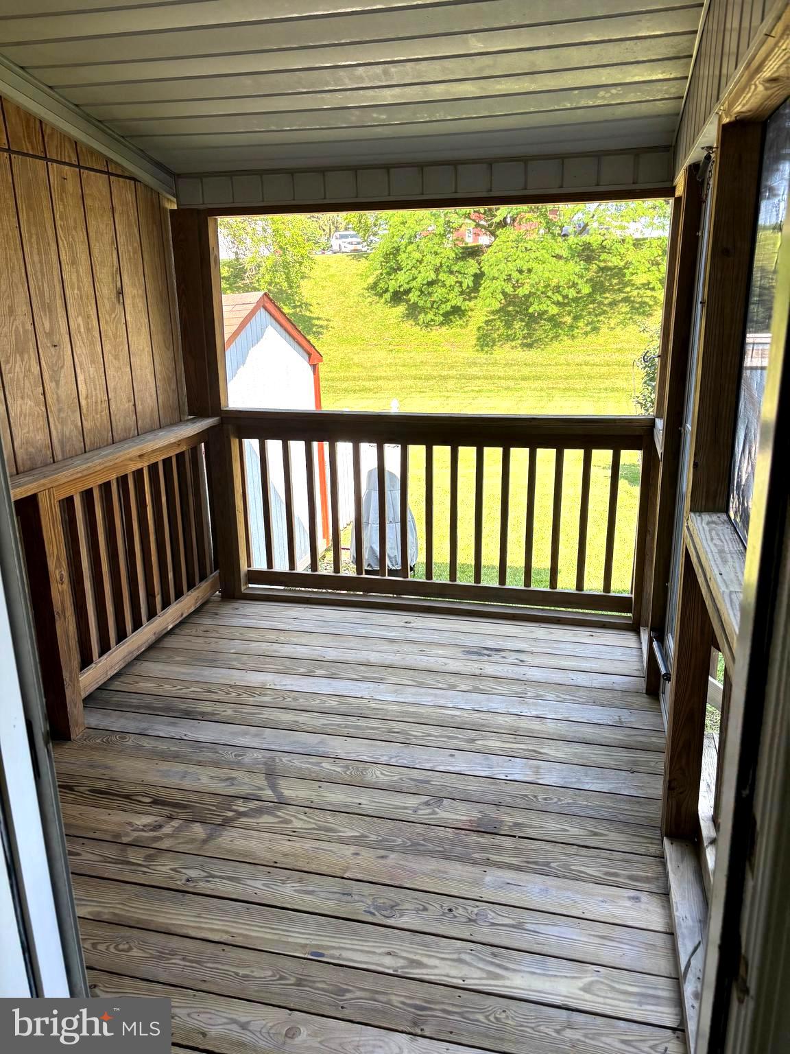 SMALL CROSSINGS - Residential