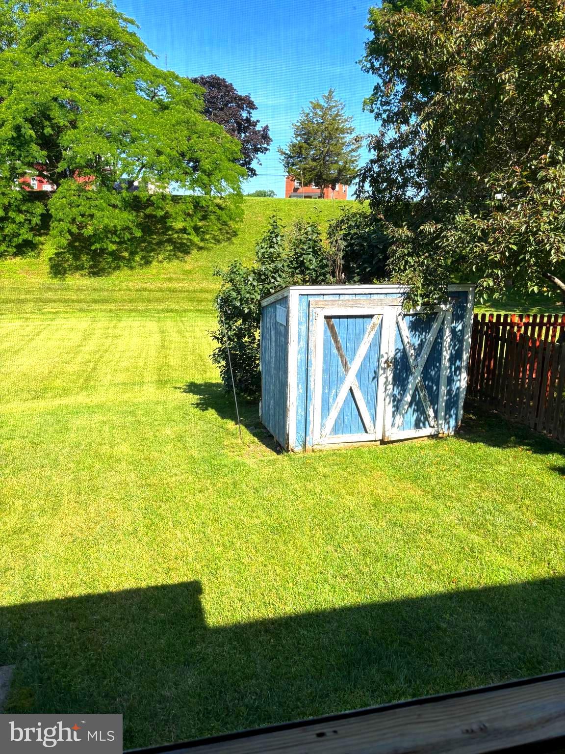 SMALL CROSSINGS - Residential