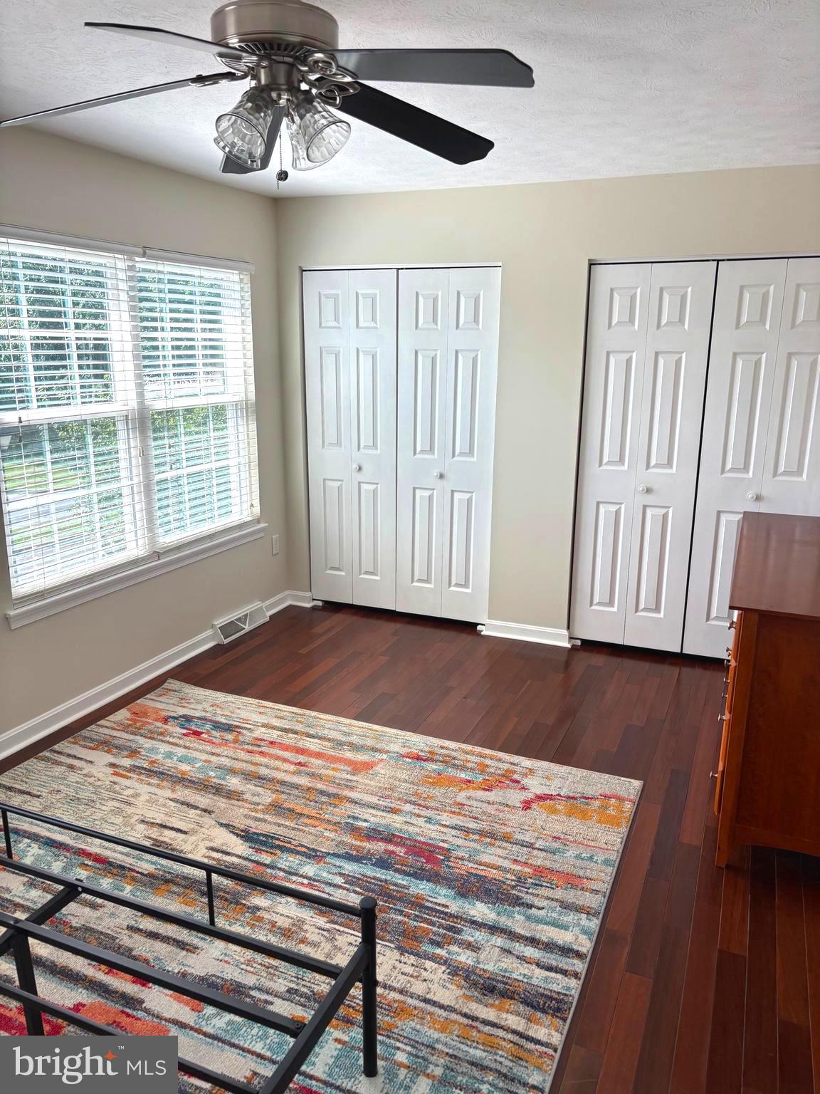 SMALL CROSSINGS - Residential