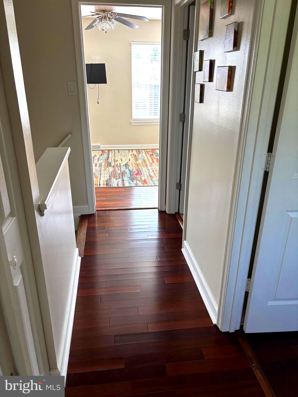 SMALL CROSSINGS - Residential