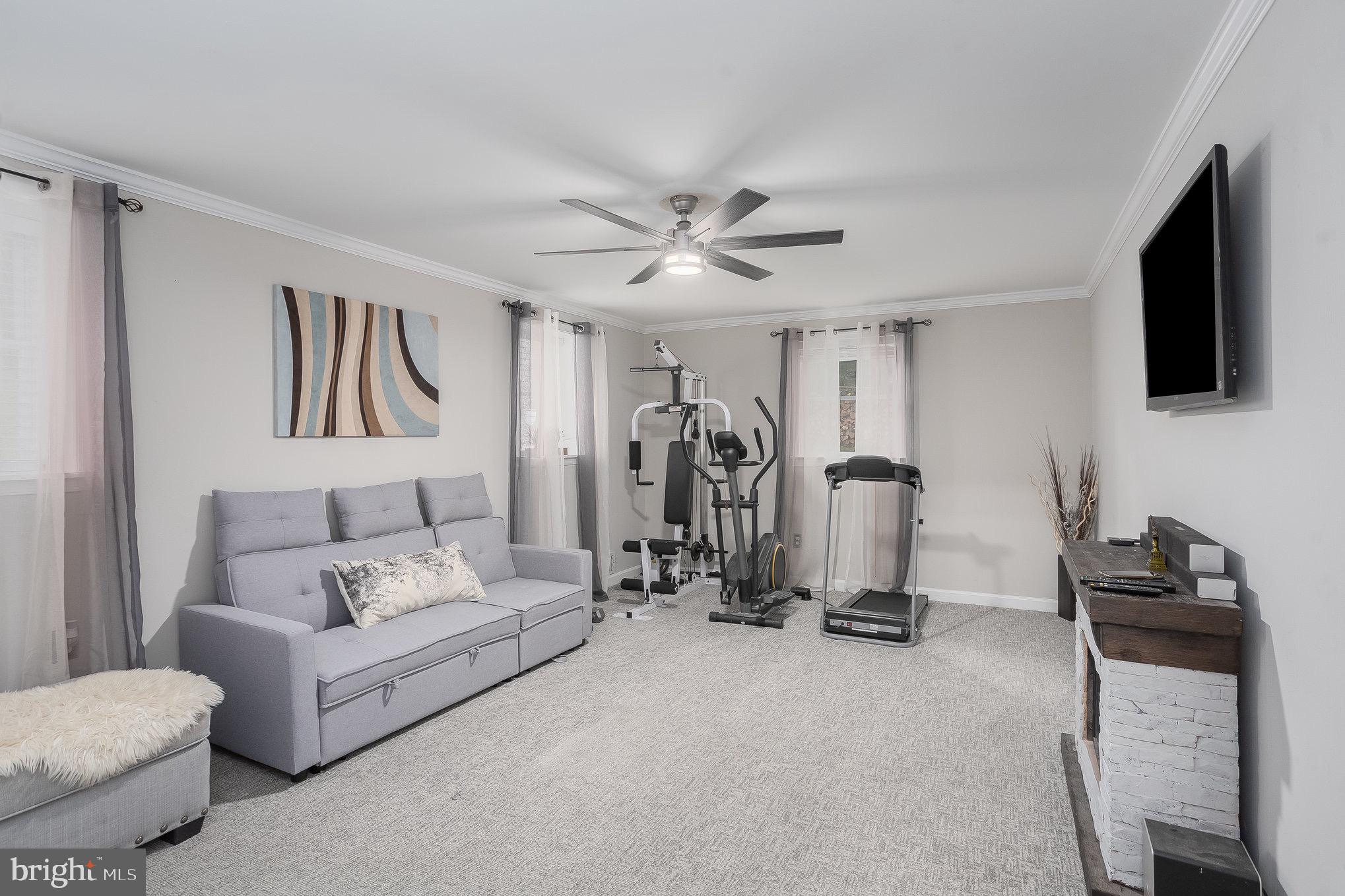 ROSE HILL FARMS - Residential Lease