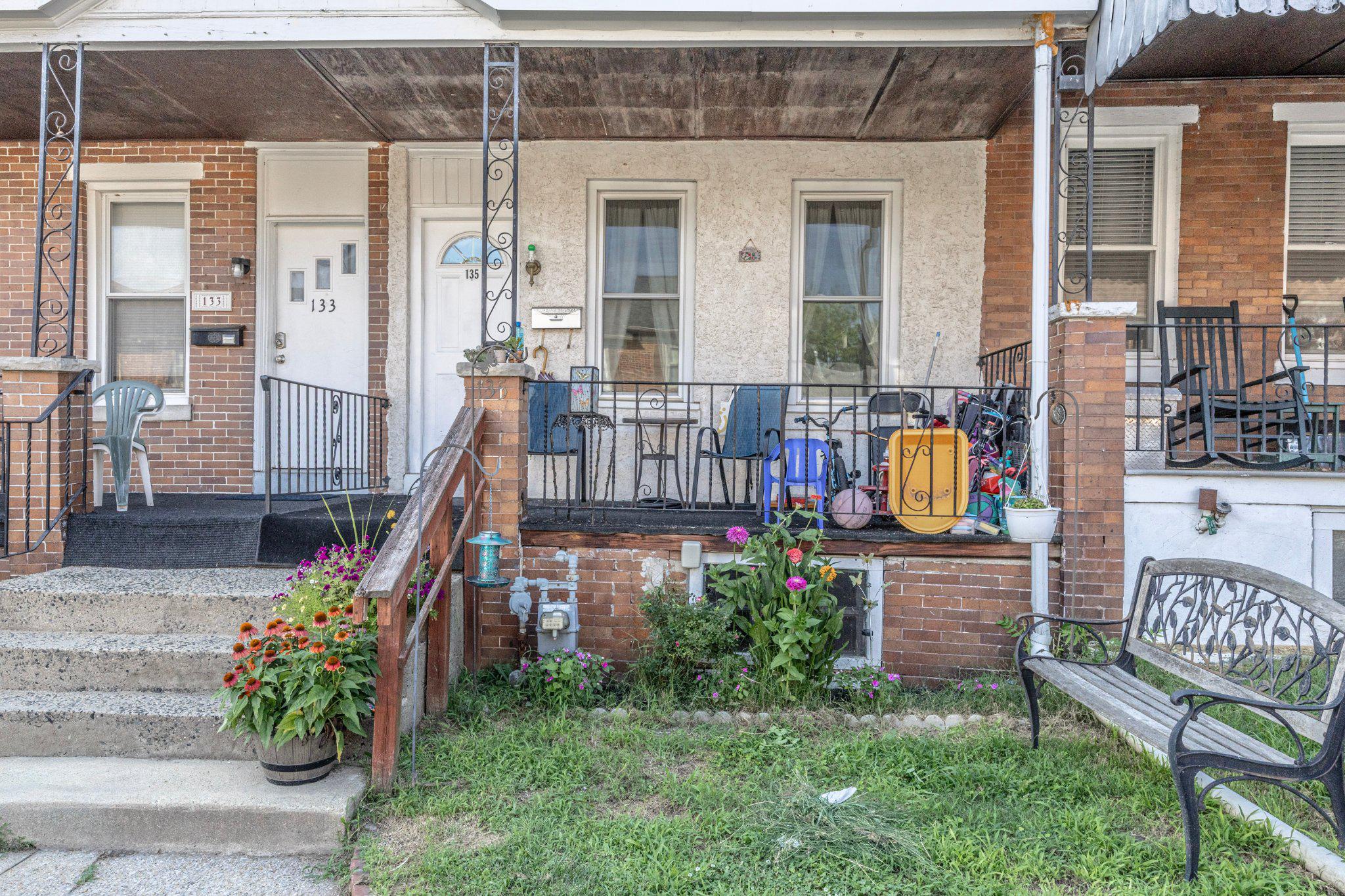 135 ROSEMONT AVENUE