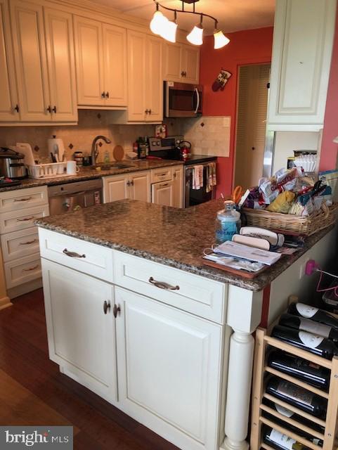 GREEN HILL - Residential