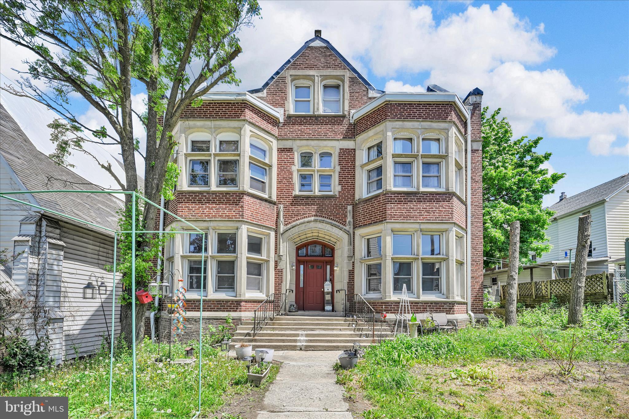 231 2ND STREET