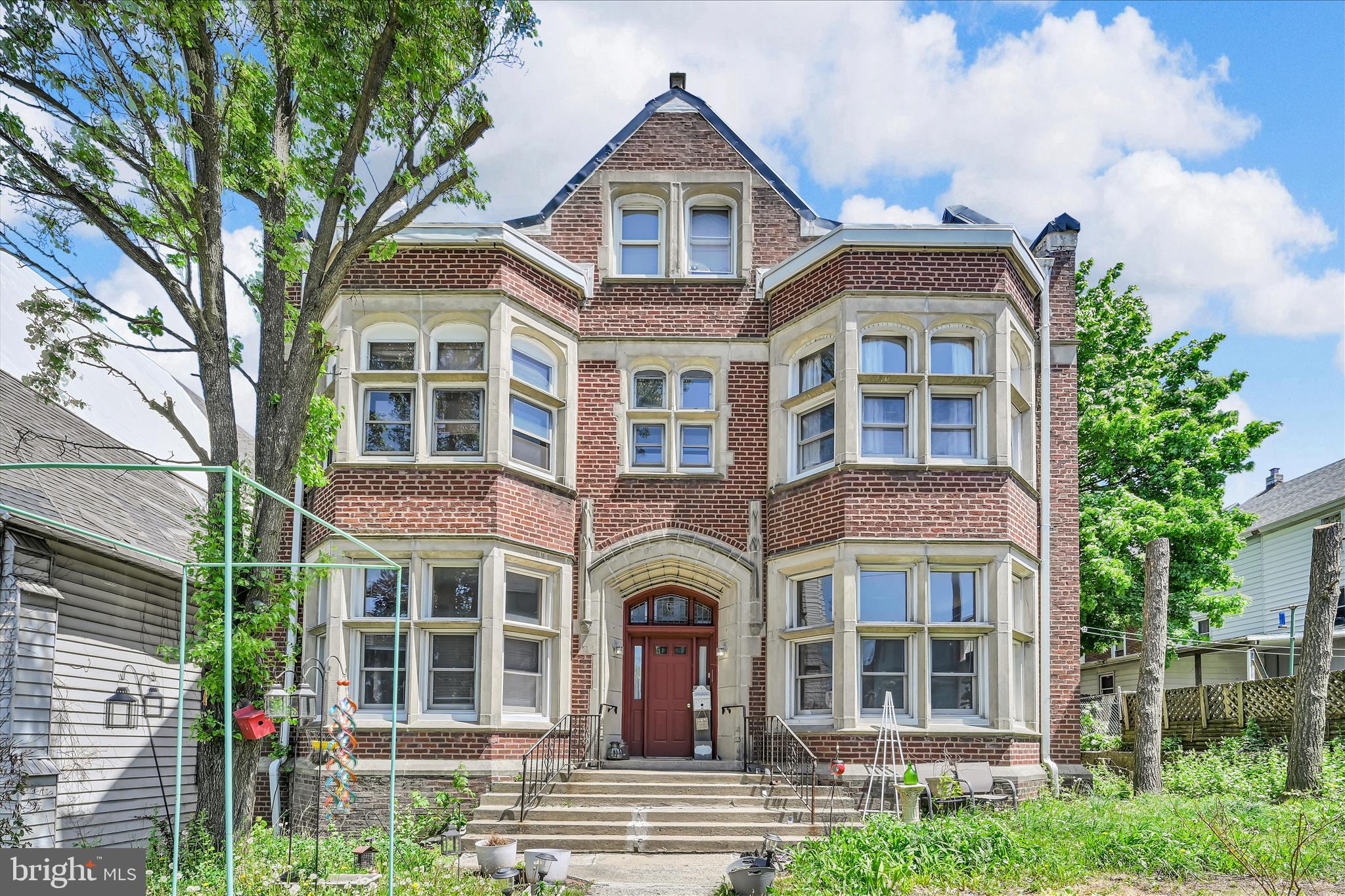 231 2ND STREET