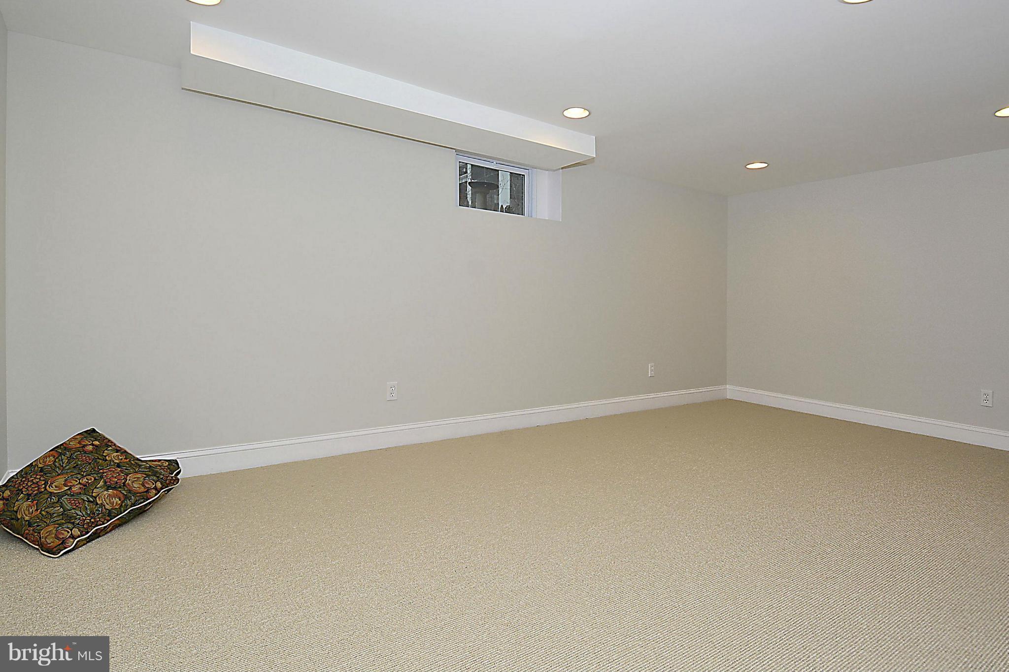 GREENACRES - Residential