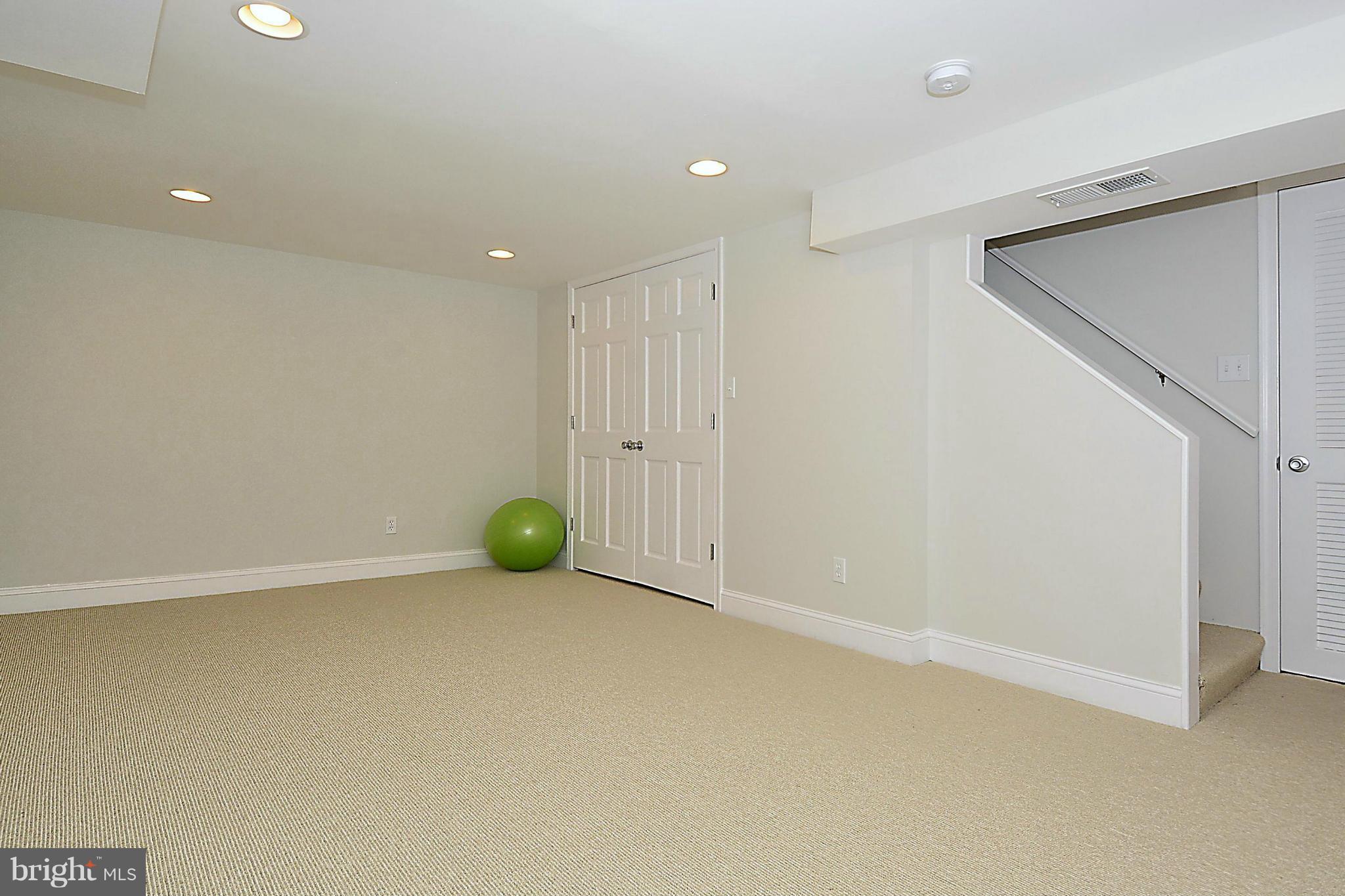 GREENACRES - Residential