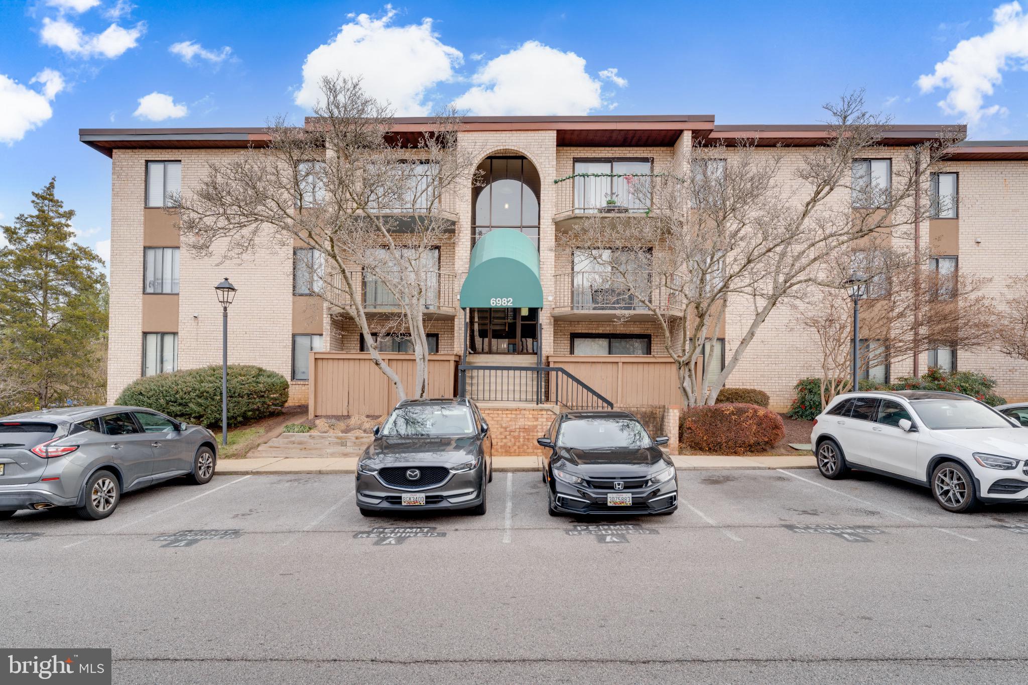 HUNTING RIDGE CONDOMINIUM - Residential Lease