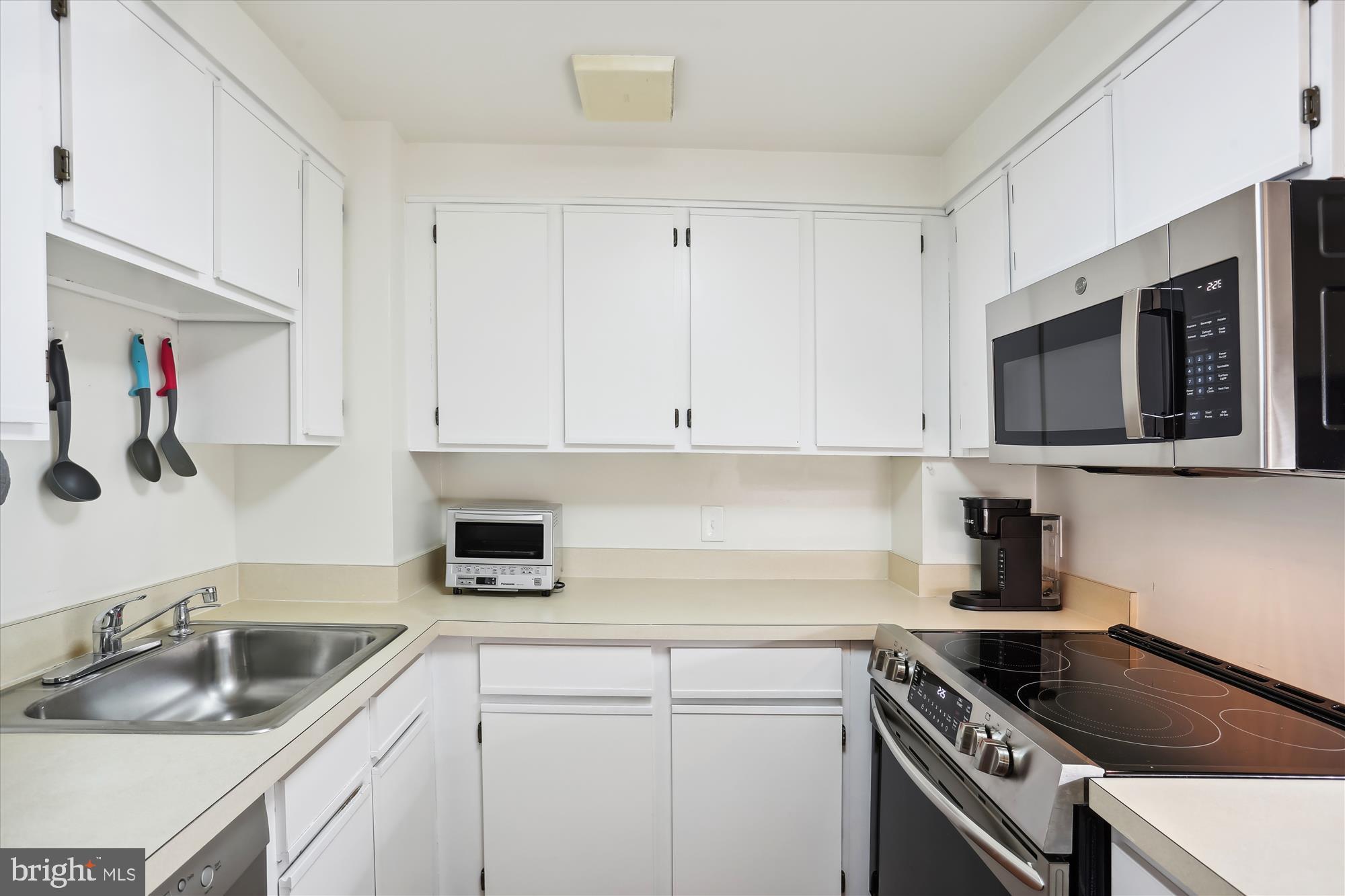 THE VICTORIA - Residential