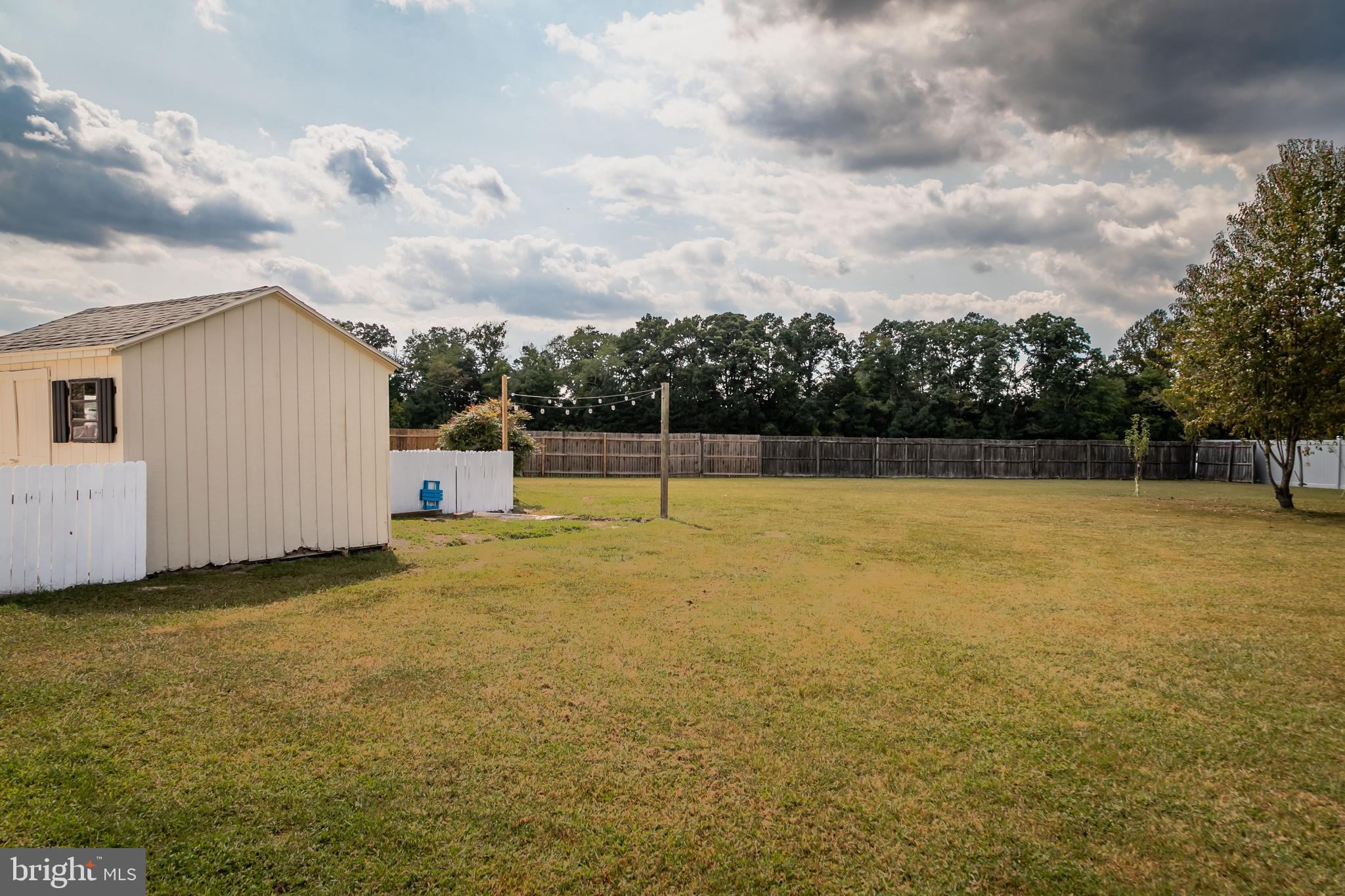 PEMBERTON PONDS - Residential