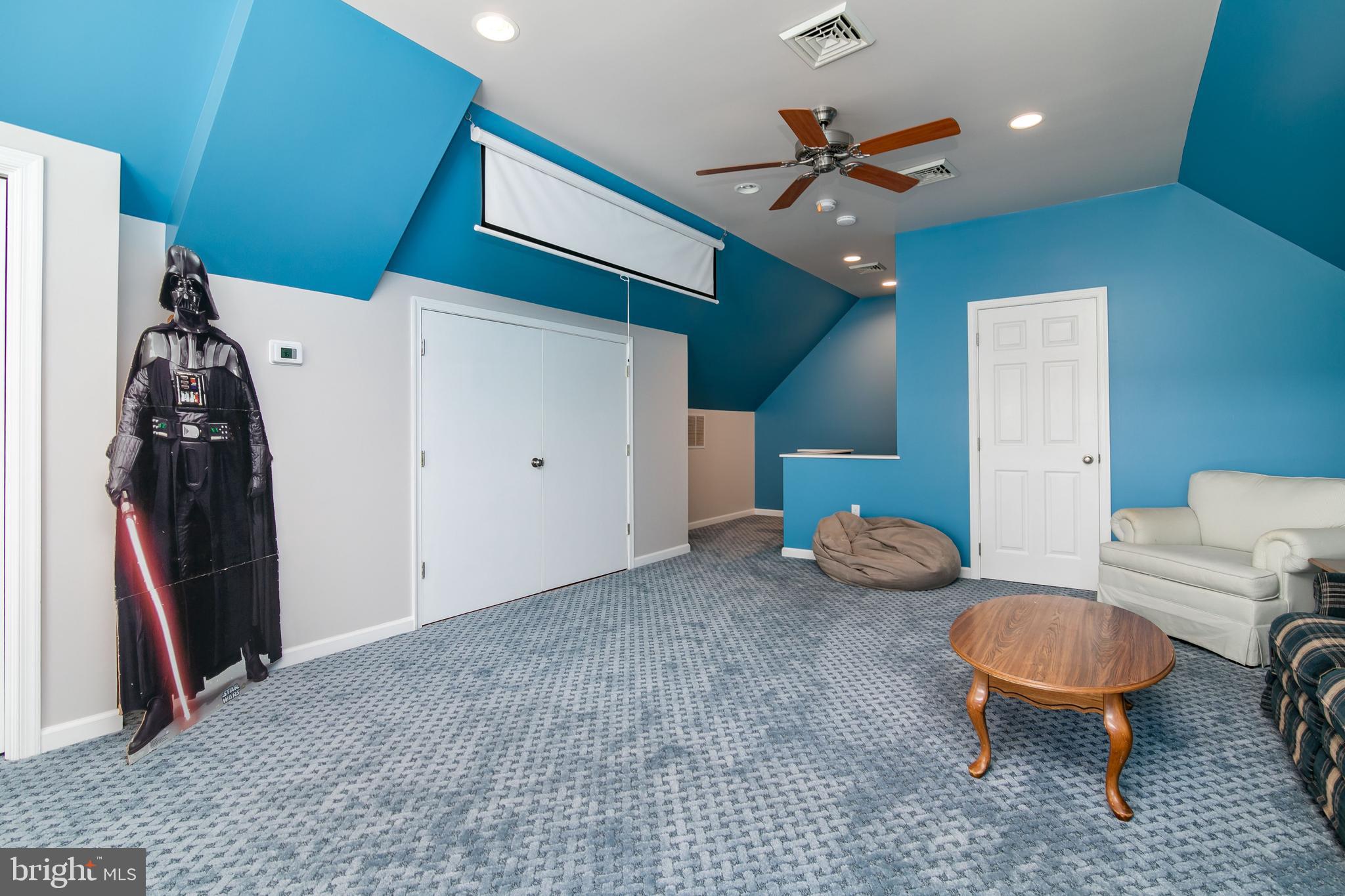 PEMBERTON PONDS - Residential