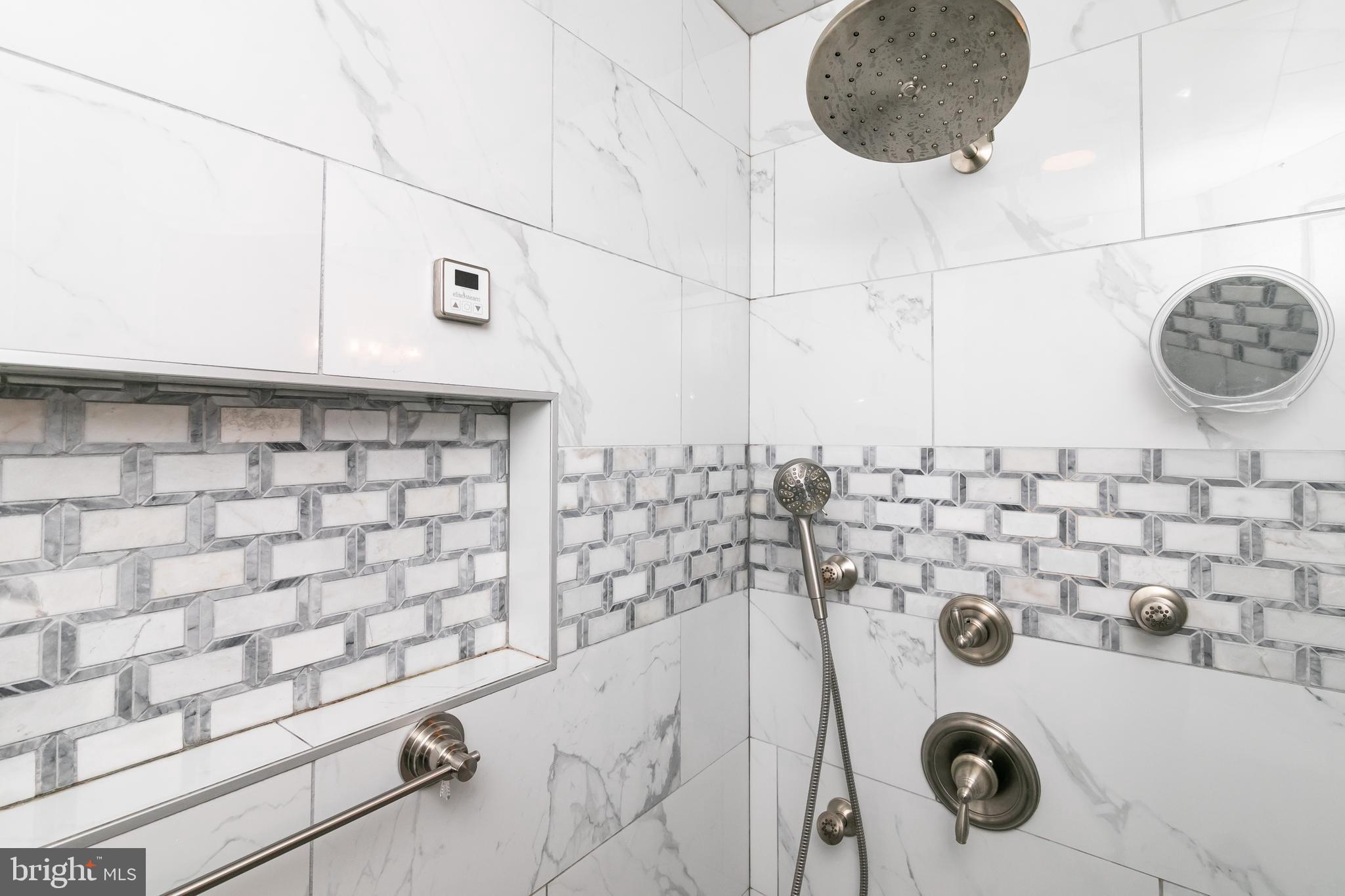 PEMBERTON PONDS - Residential