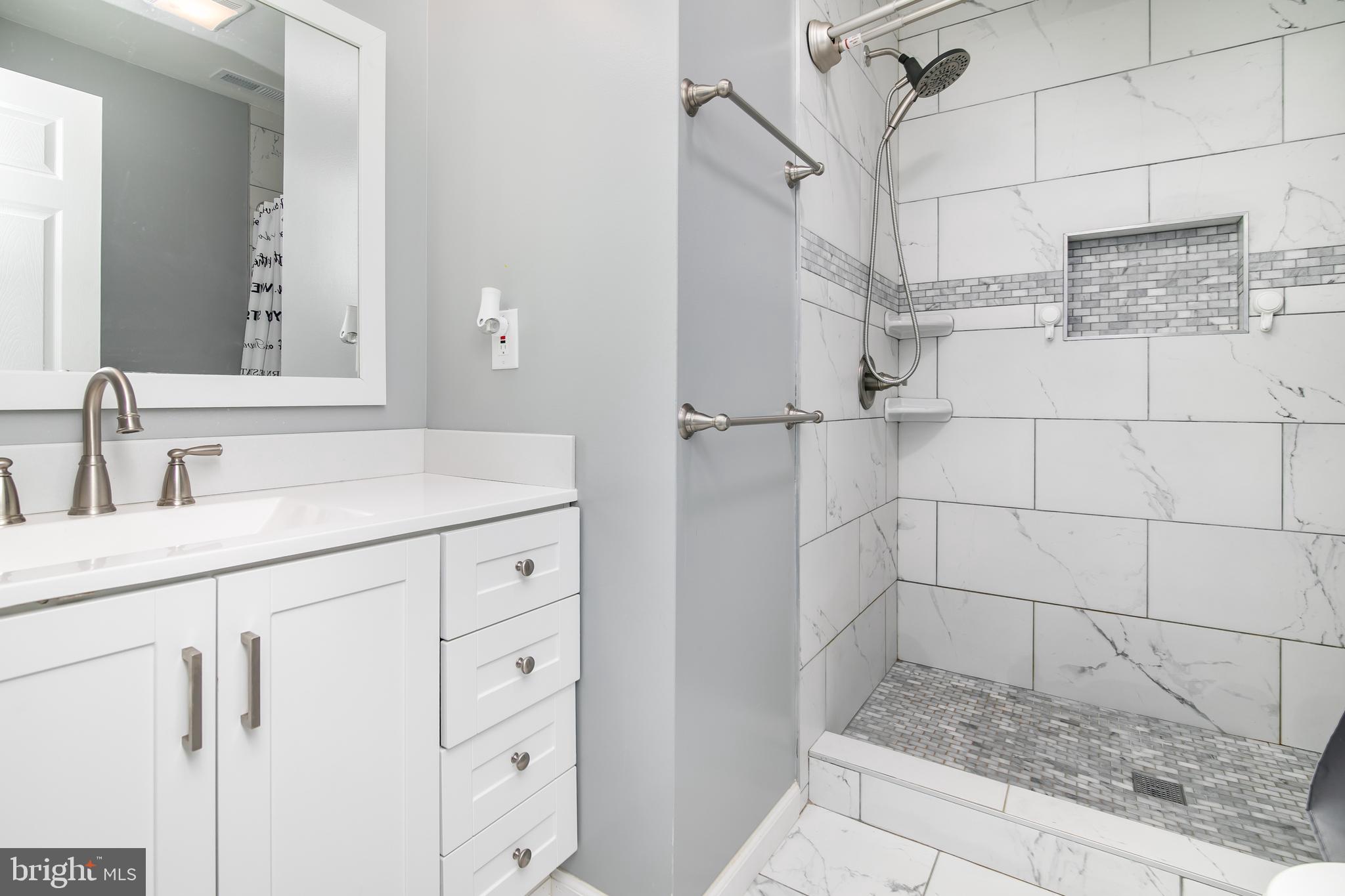 PEMBERTON PONDS - Residential