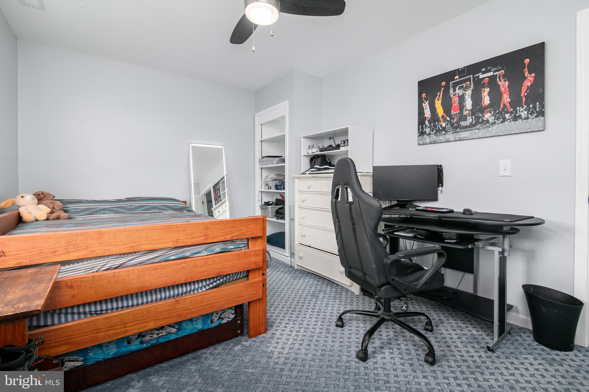 PEMBERTON PONDS - Residential