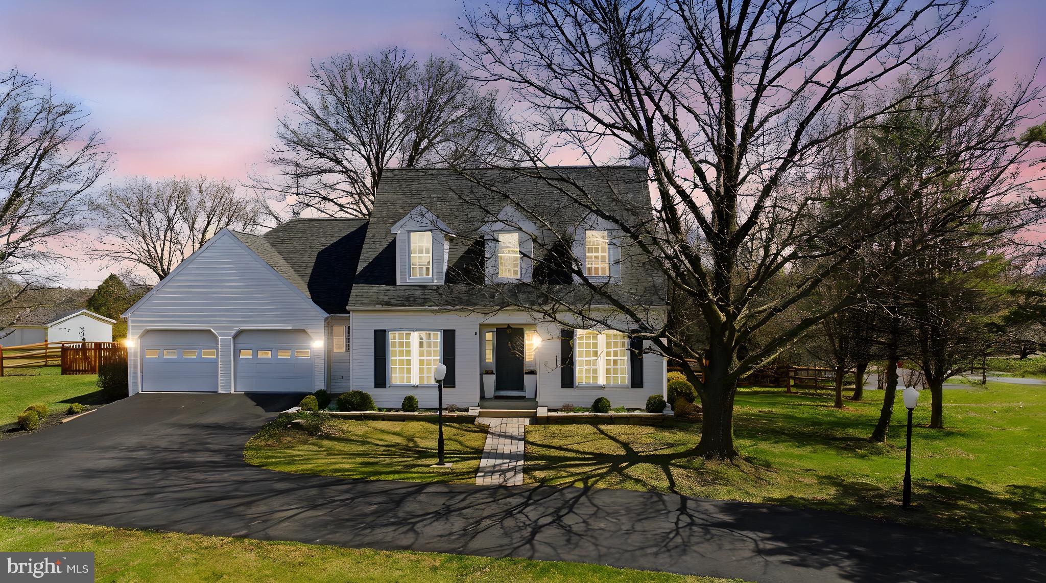 HOLLIS MANOR - Residential