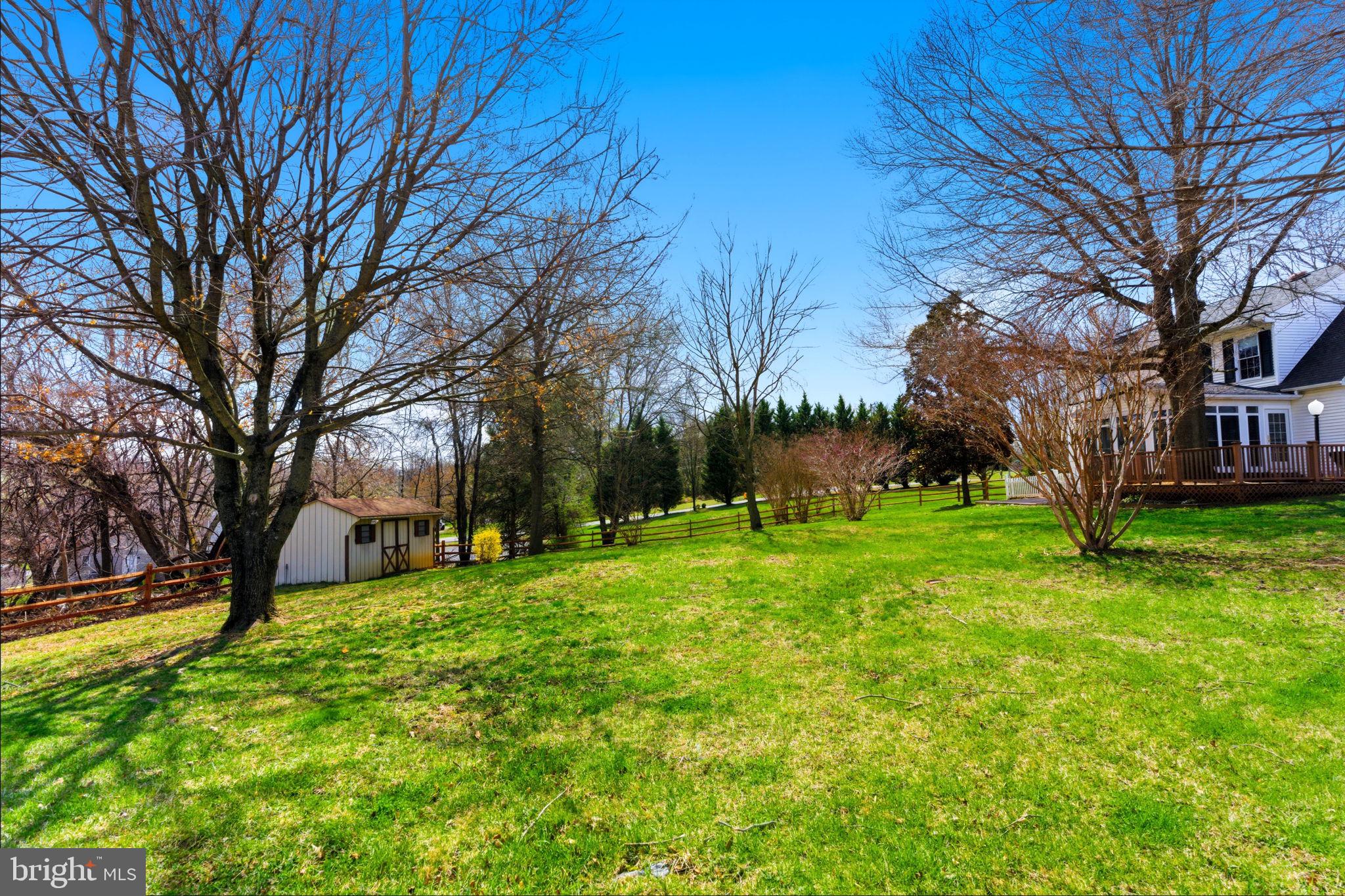 HOLLIS MANOR - Residential