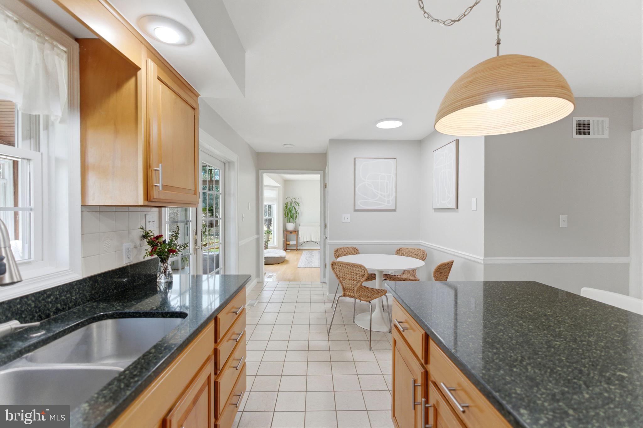 HOLLIS MANOR - Residential