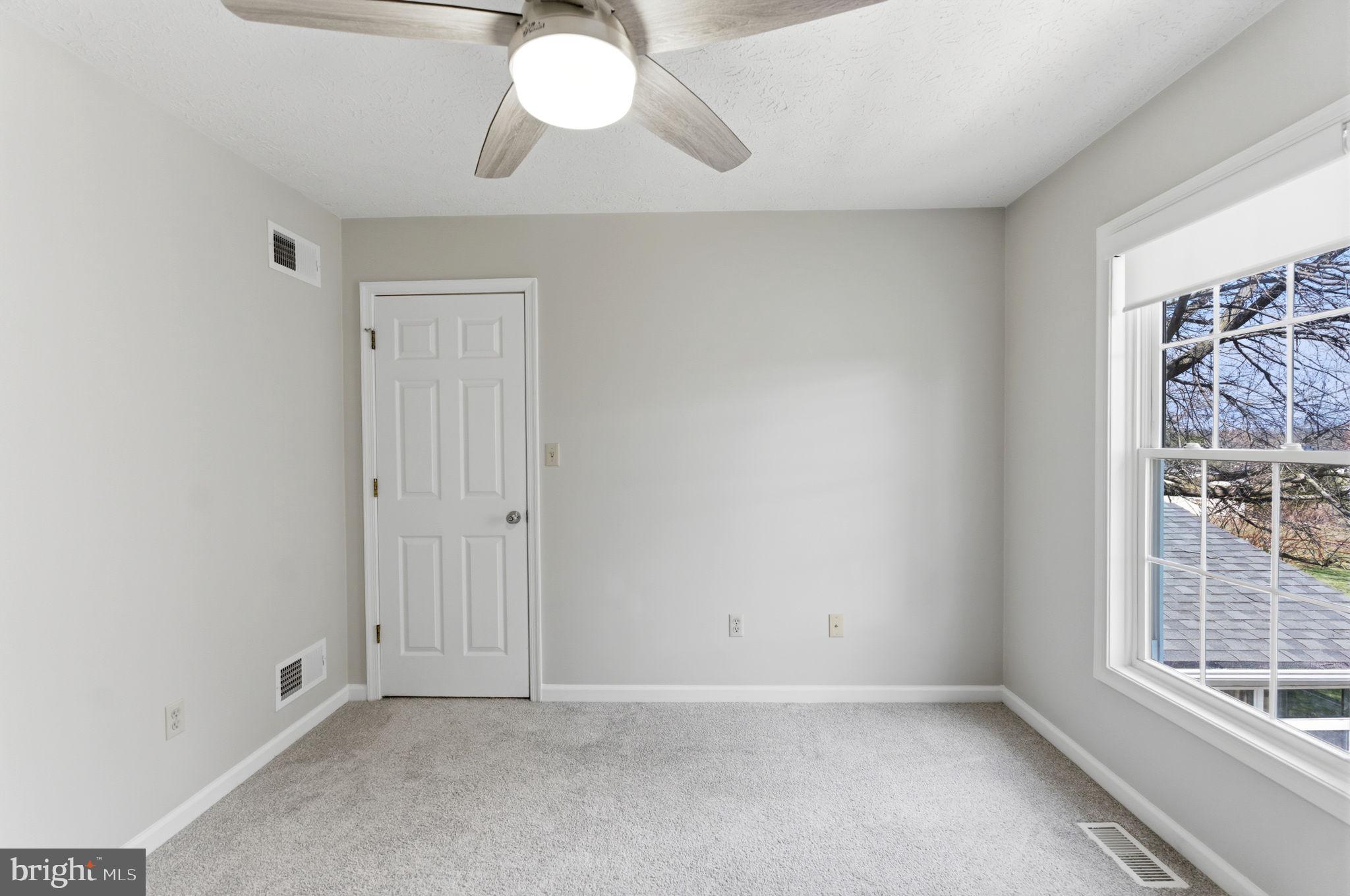 HOLLIS MANOR - Residential