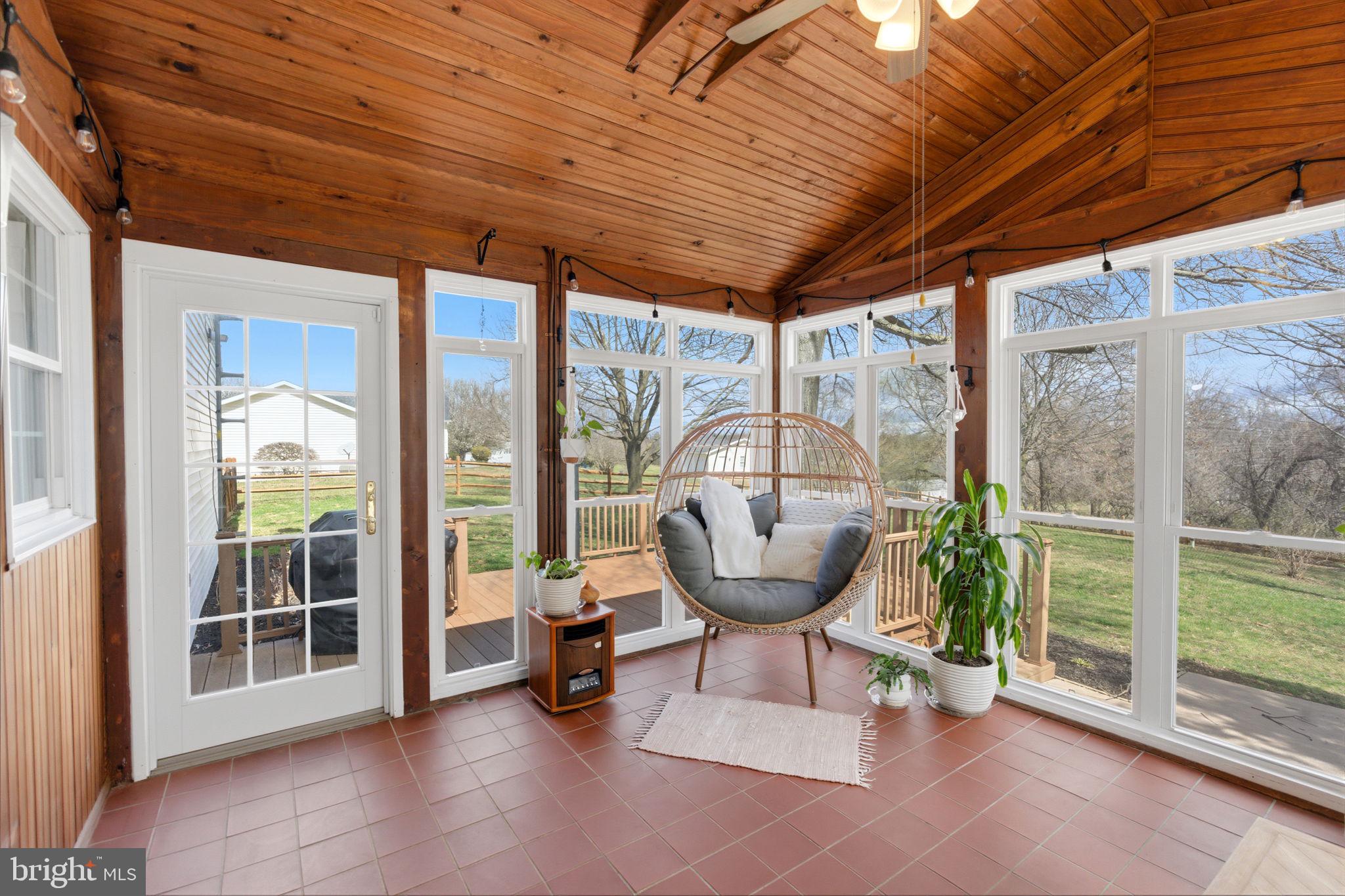 HOLLIS MANOR - Residential