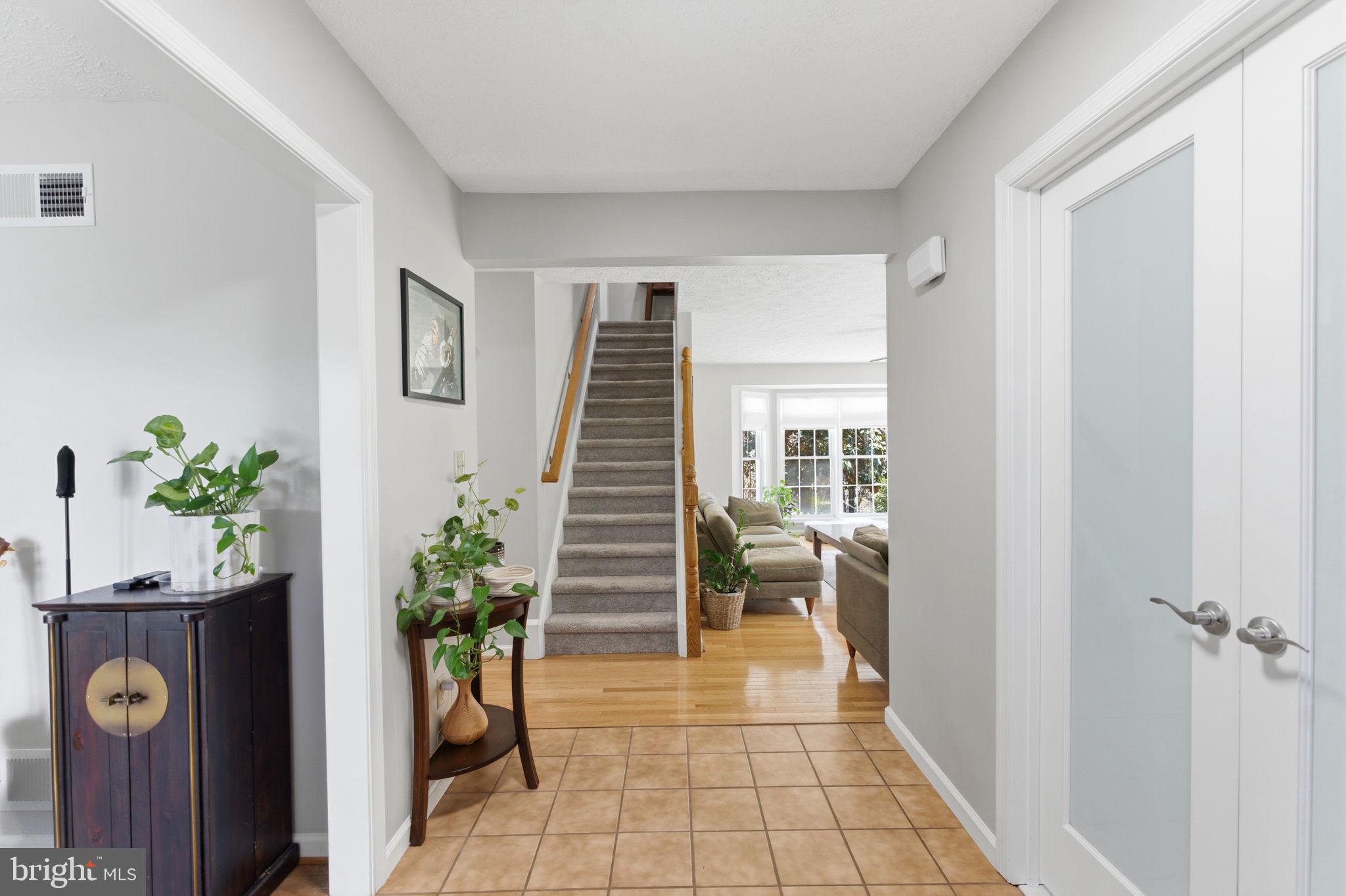 HOLLIS MANOR - Residential