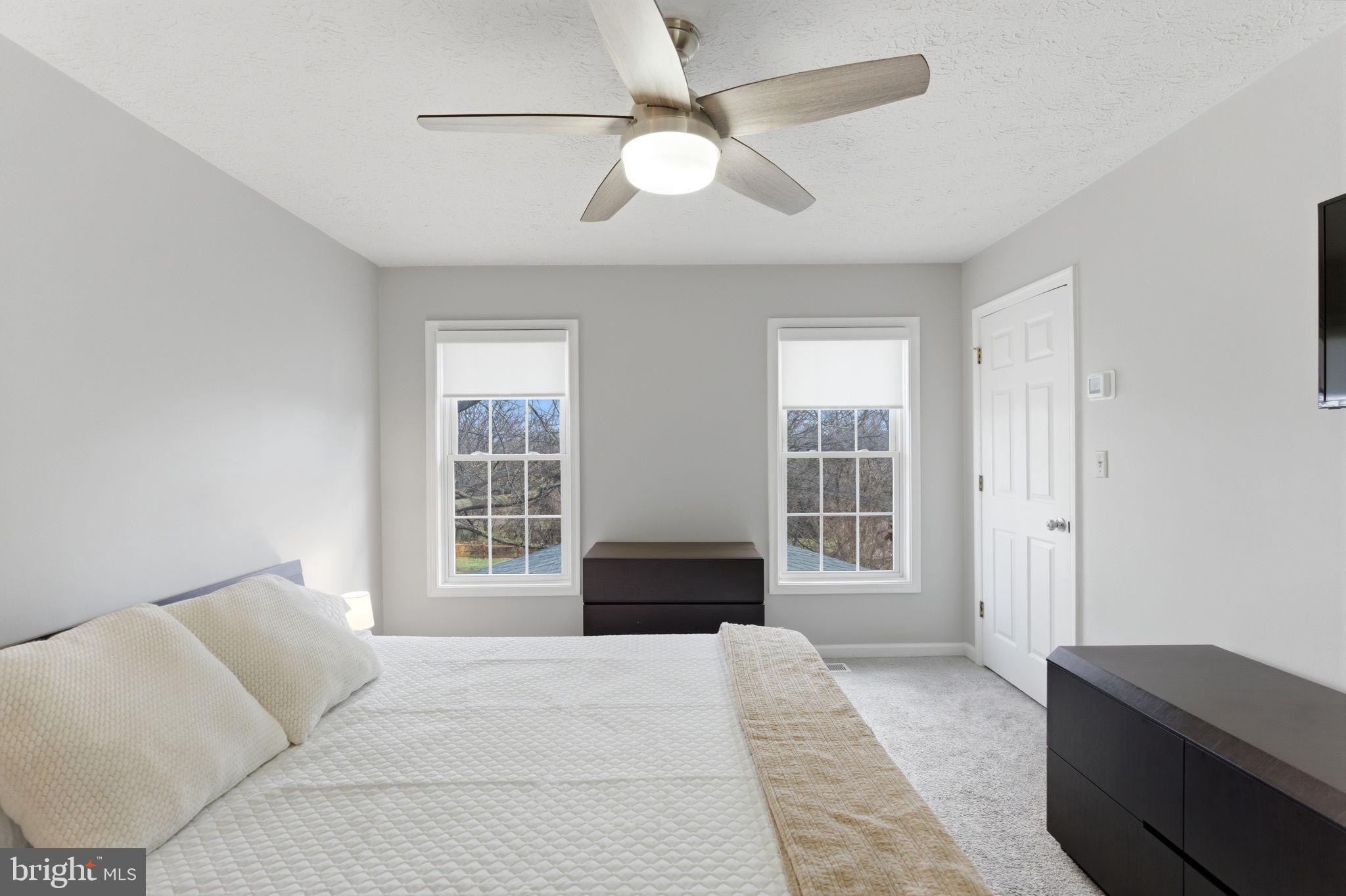 HOLLIS MANOR - Residential