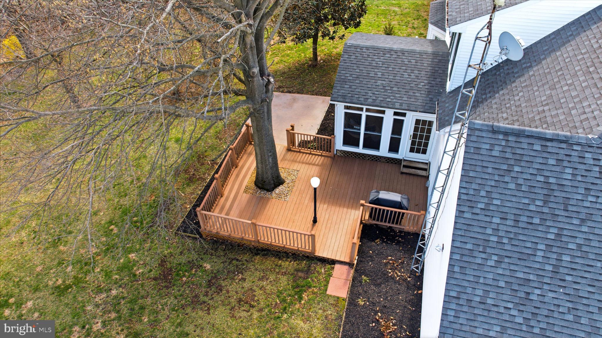 HOLLIS MANOR - Residential