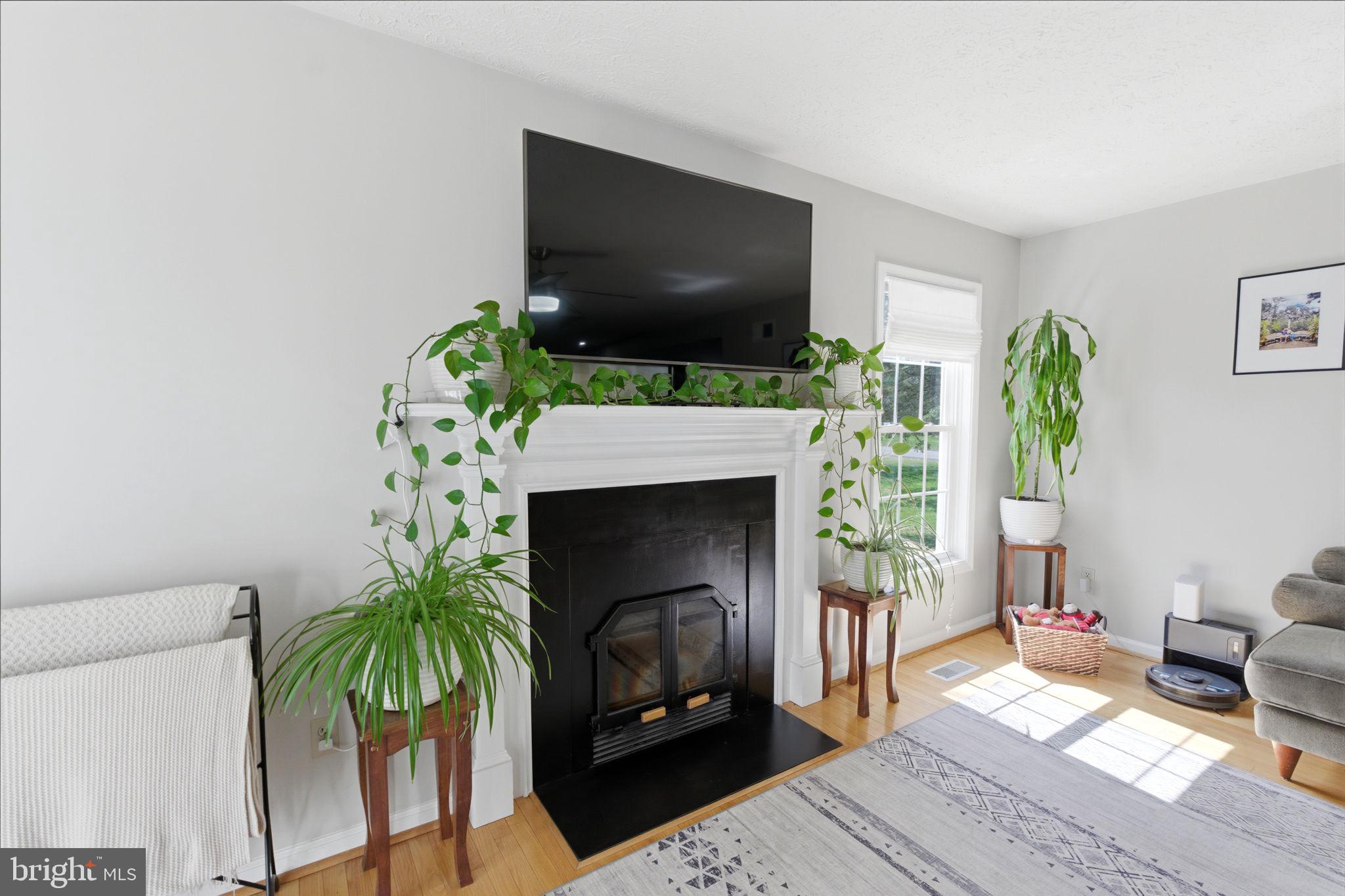 HOLLIS MANOR - Residential