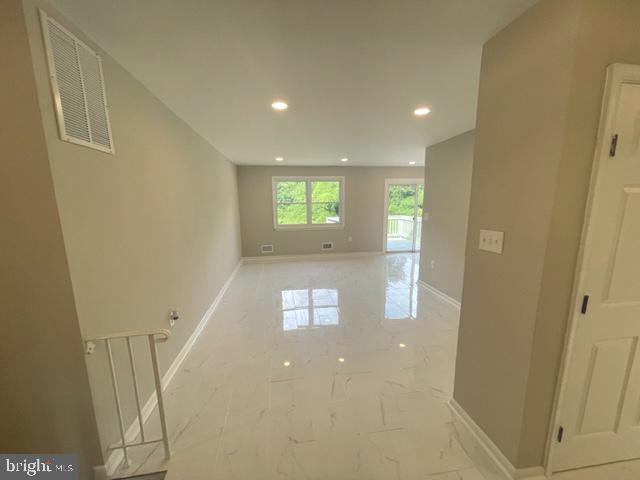 MURRAY HILL - Residential