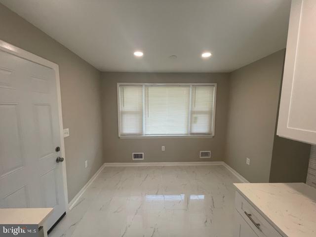 MURRAY HILL - Residential