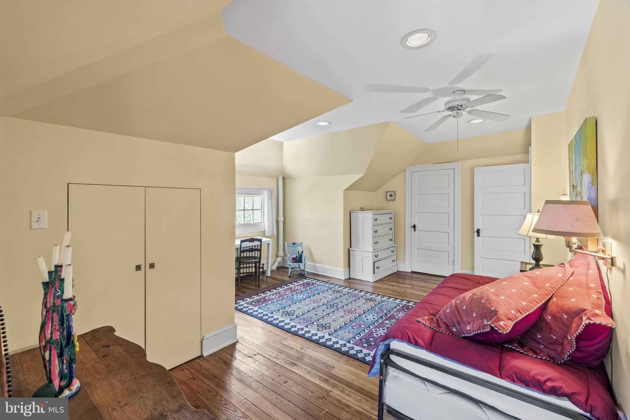 CHEVY CHASE - Residential
