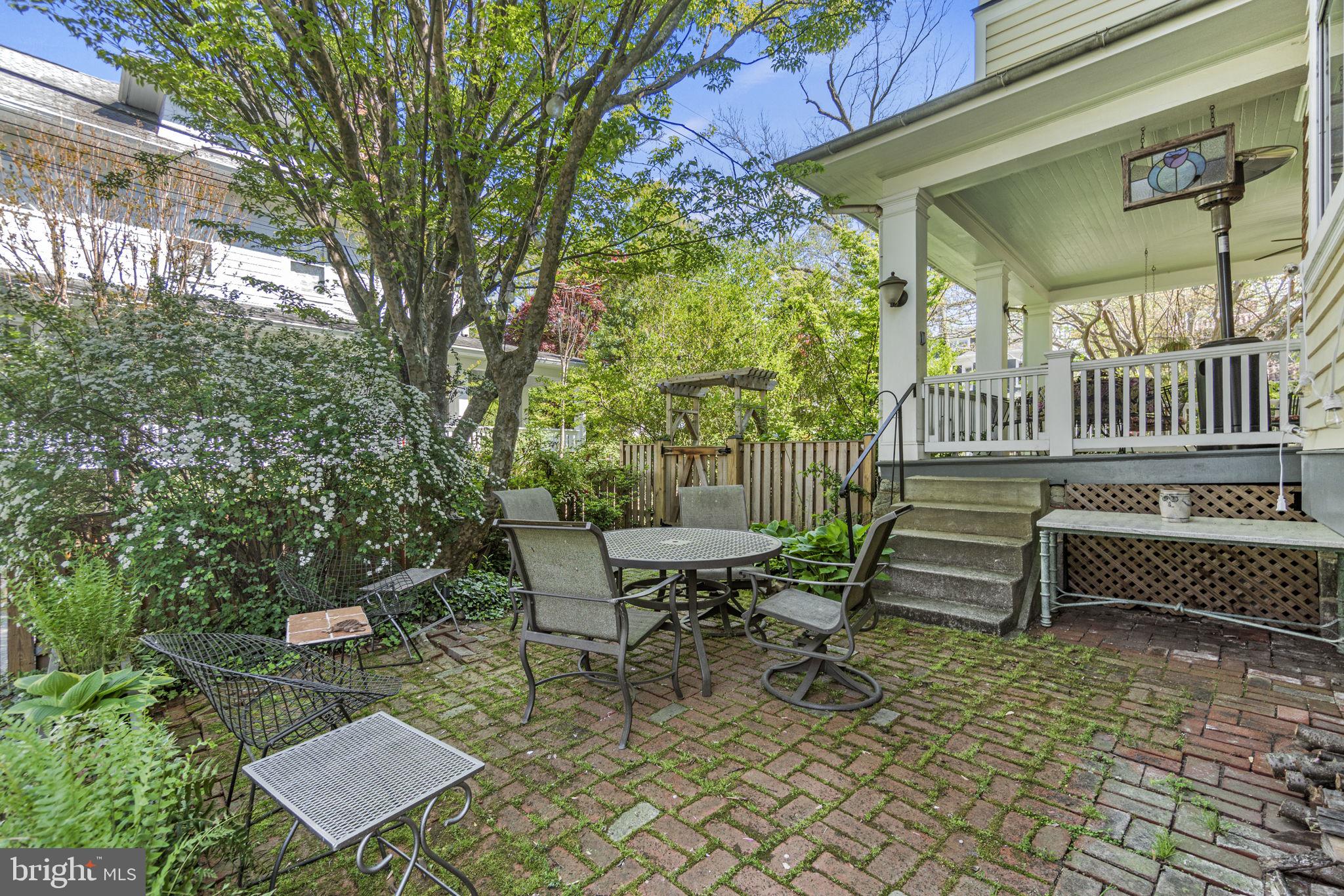 CHEVY CHASE - Residential