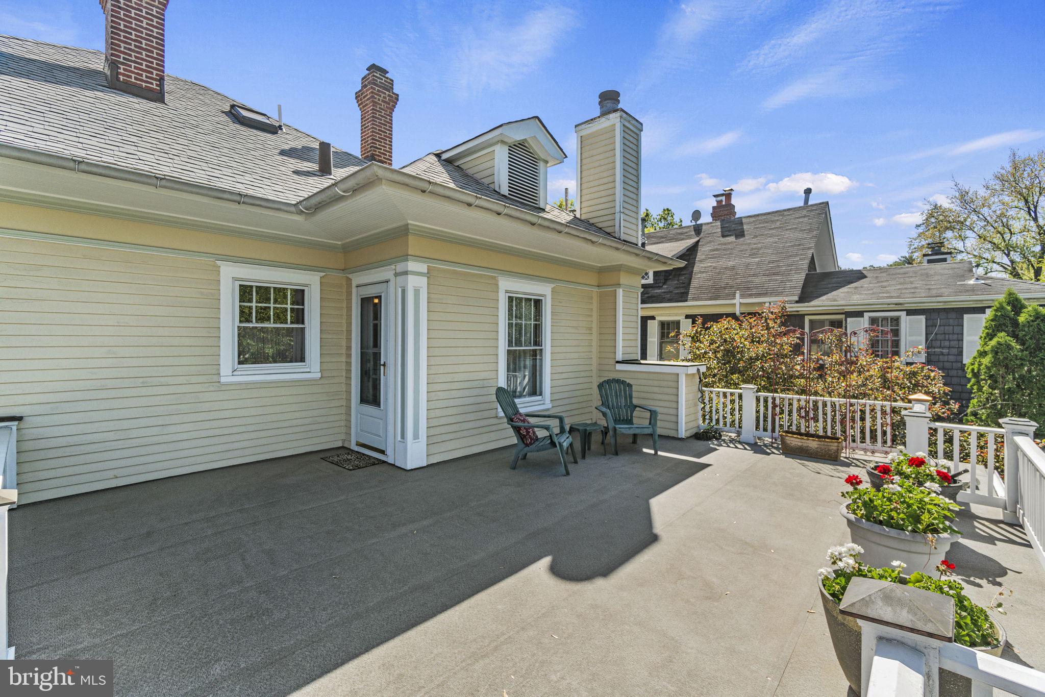 CHEVY CHASE - Residential