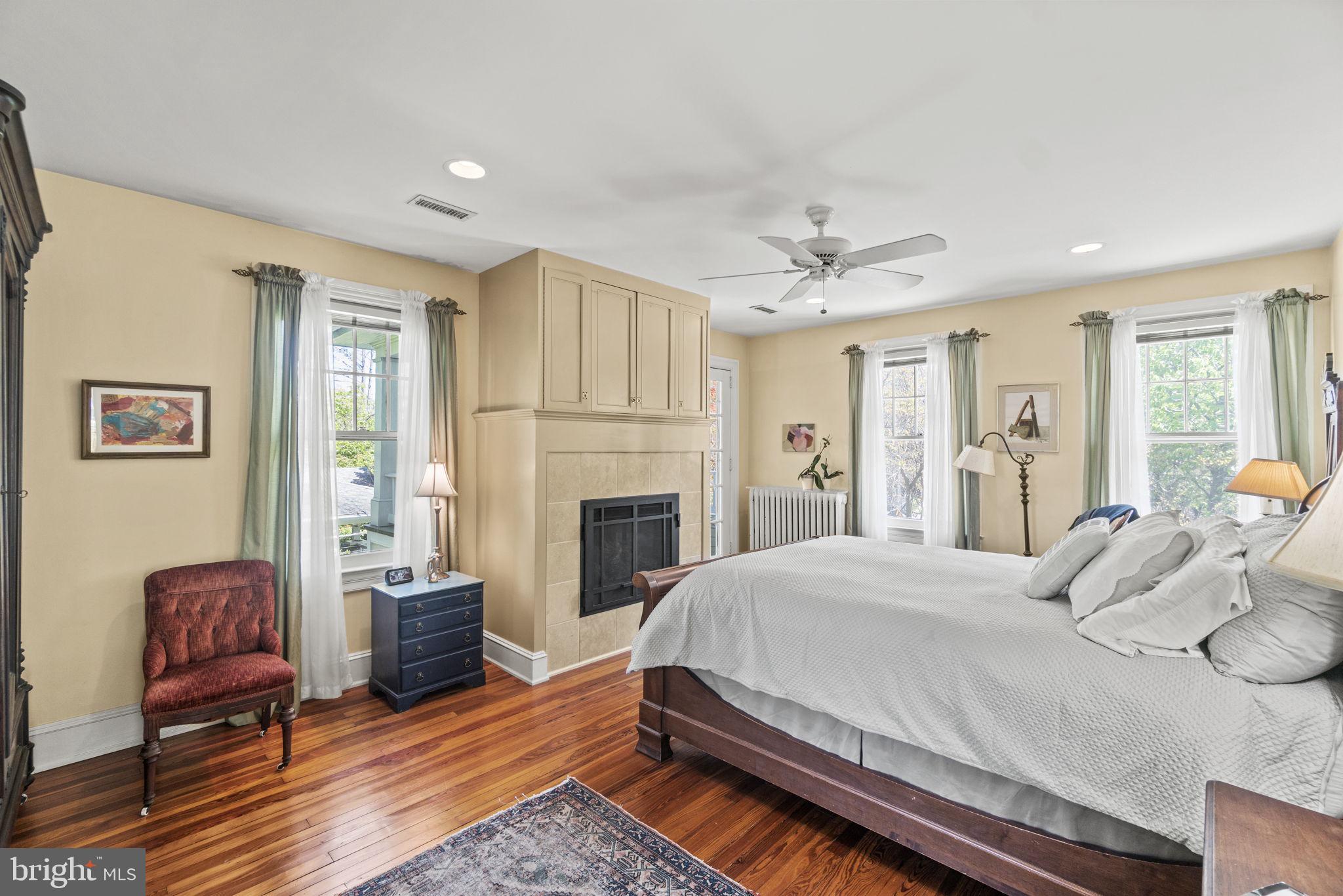 CHEVY CHASE - Residential