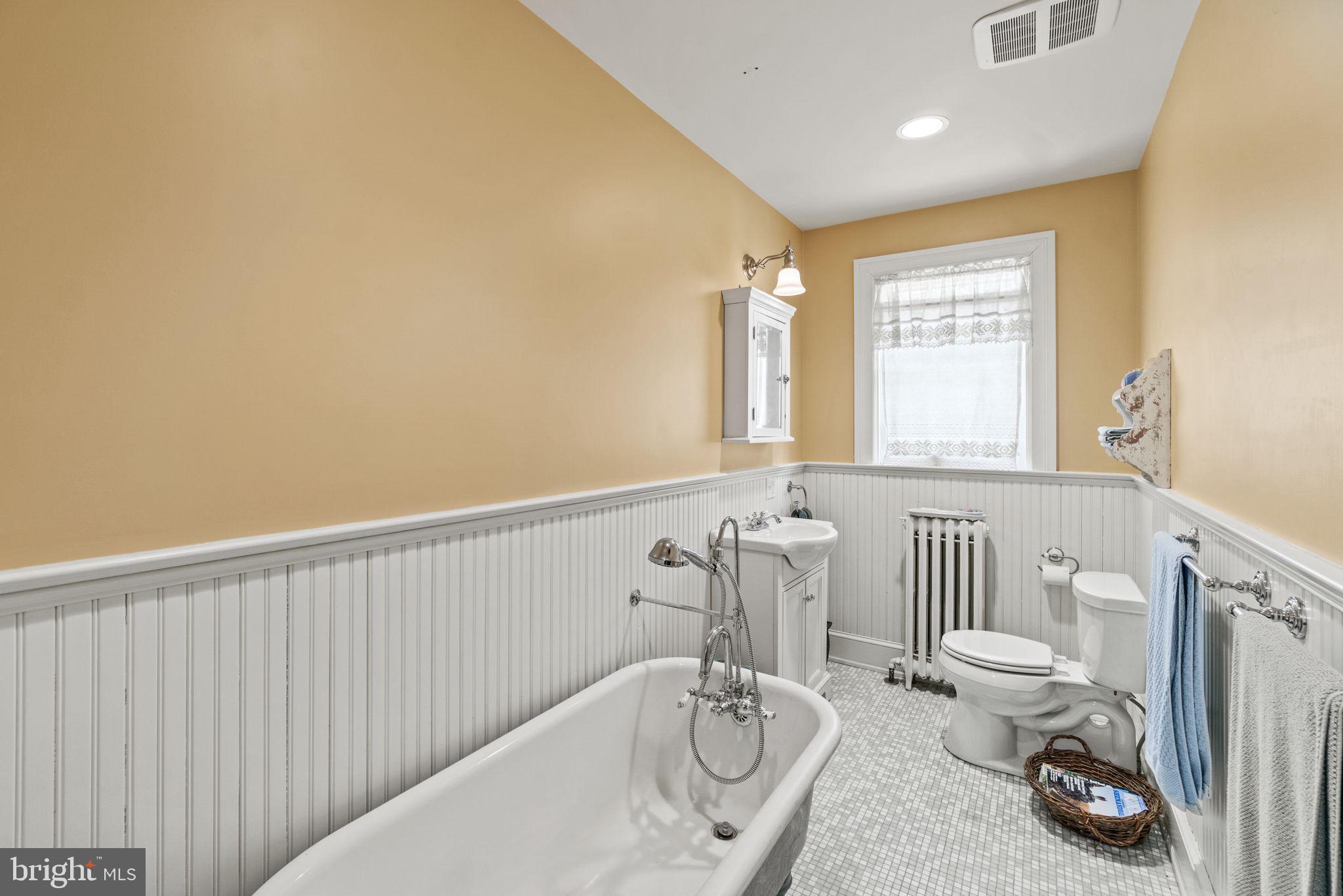 CHEVY CHASE - Residential