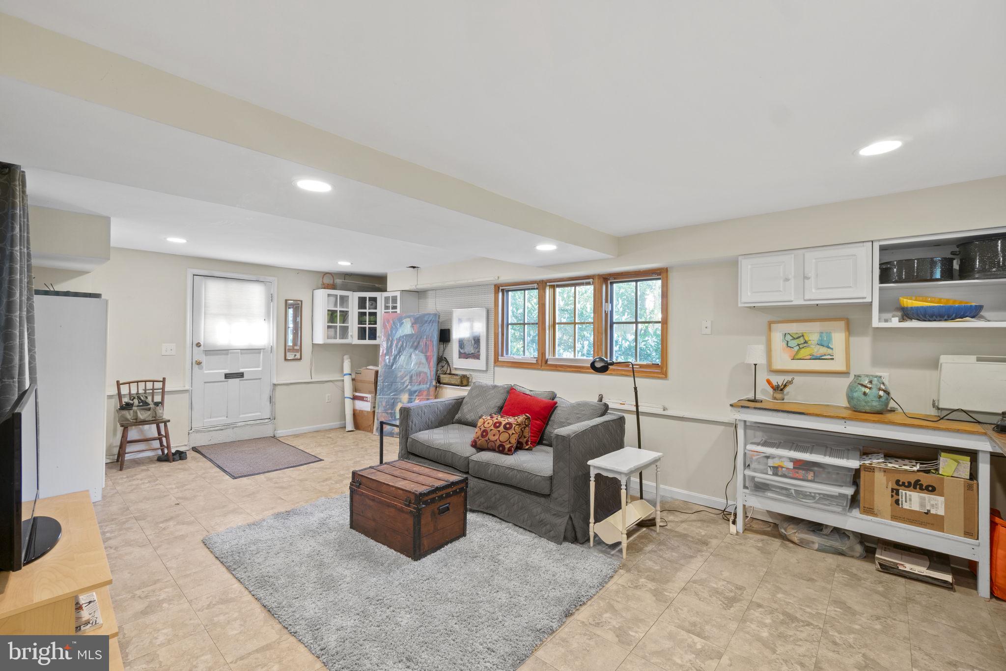 CHEVY CHASE - Residential