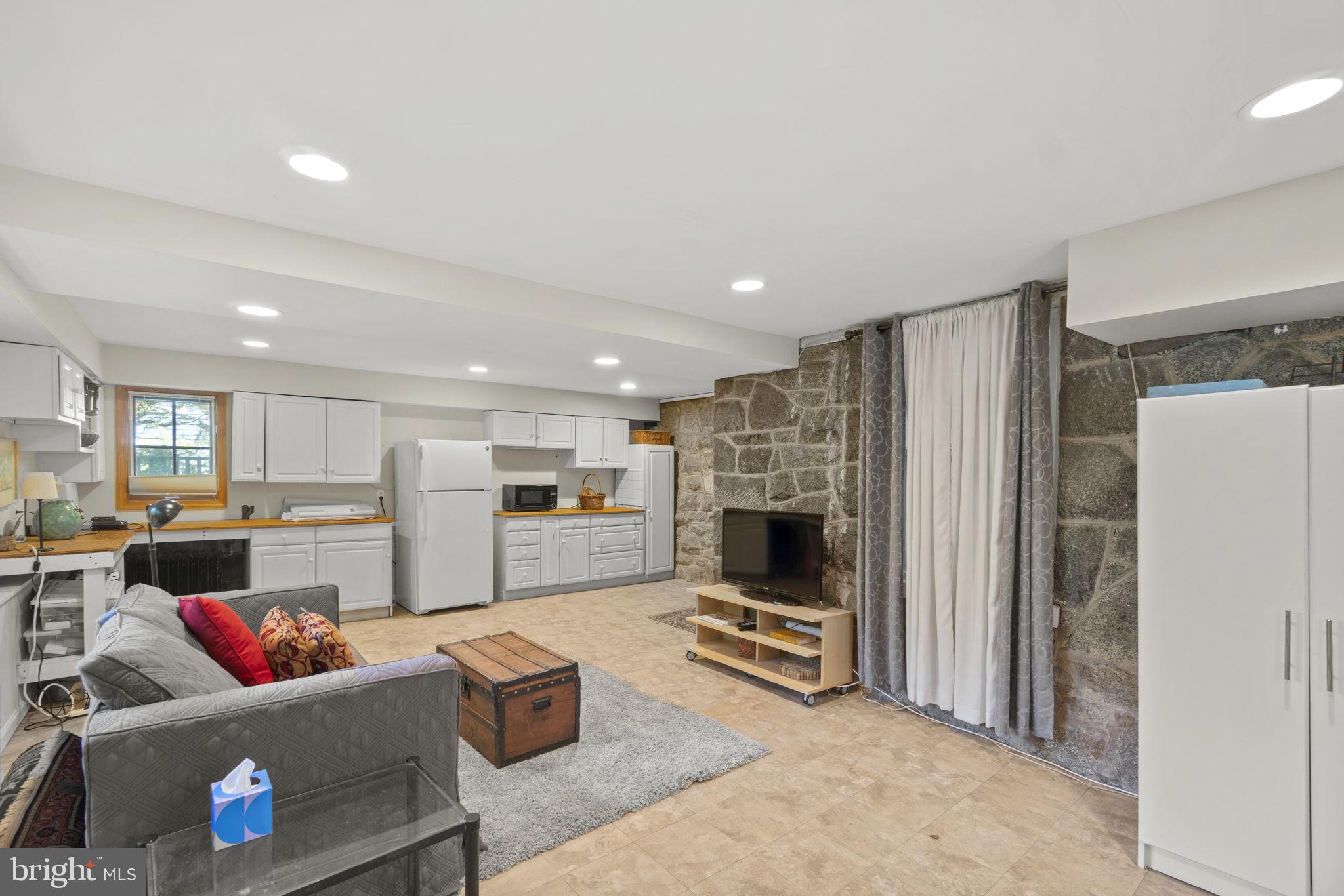 CHEVY CHASE - Residential