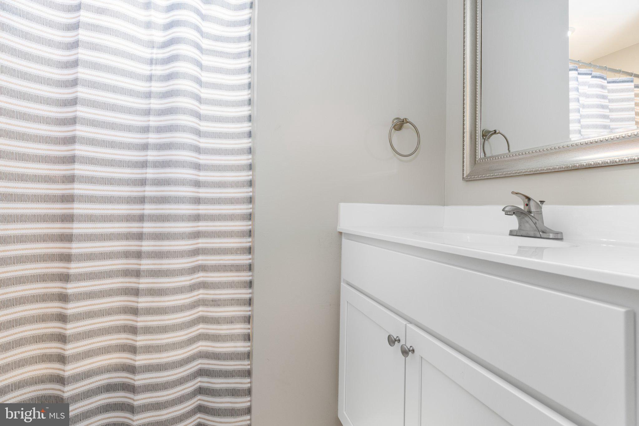 STONEYBROOKE - Residential