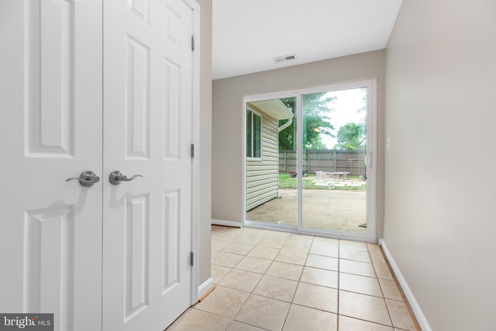 STONEYBROOKE - Residential