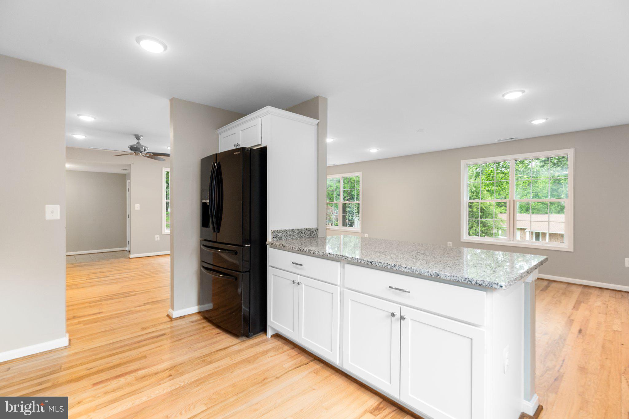 STONEYBROOKE - Residential