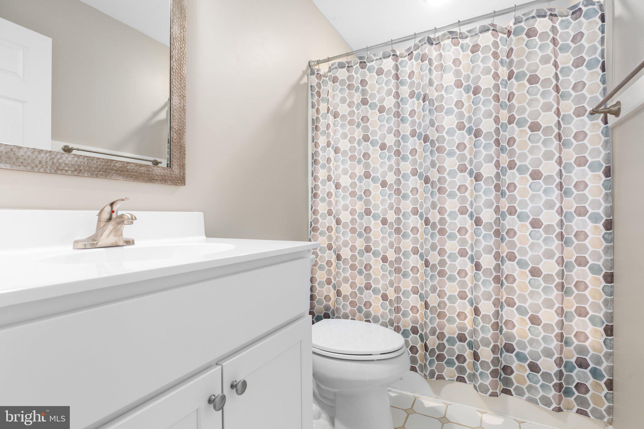 STONEYBROOKE - Residential