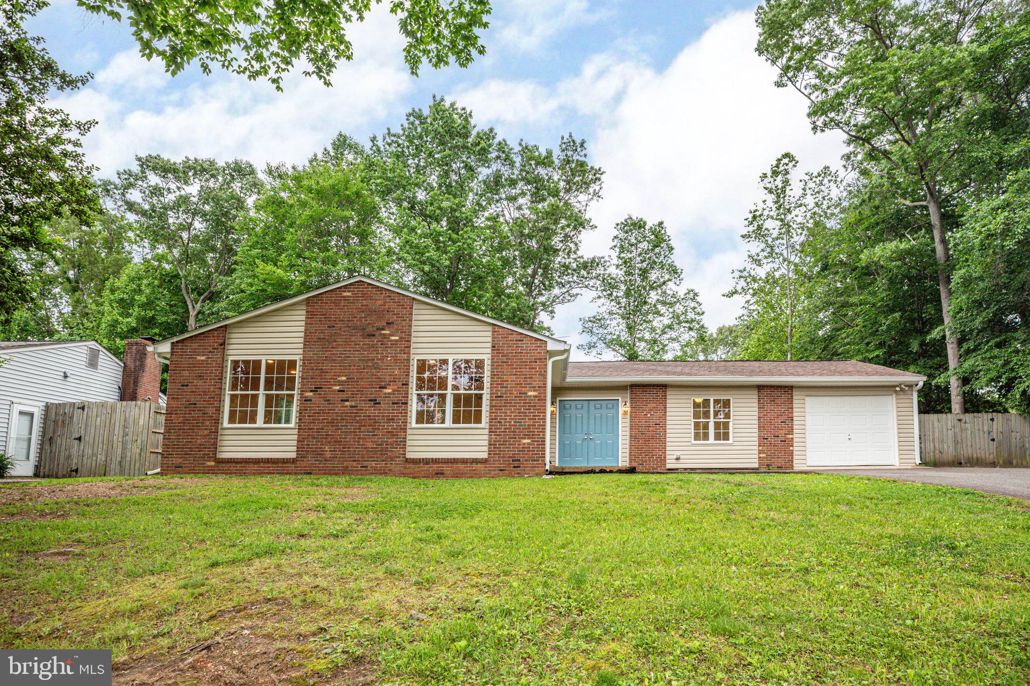 STONEYBROOKE - Residential