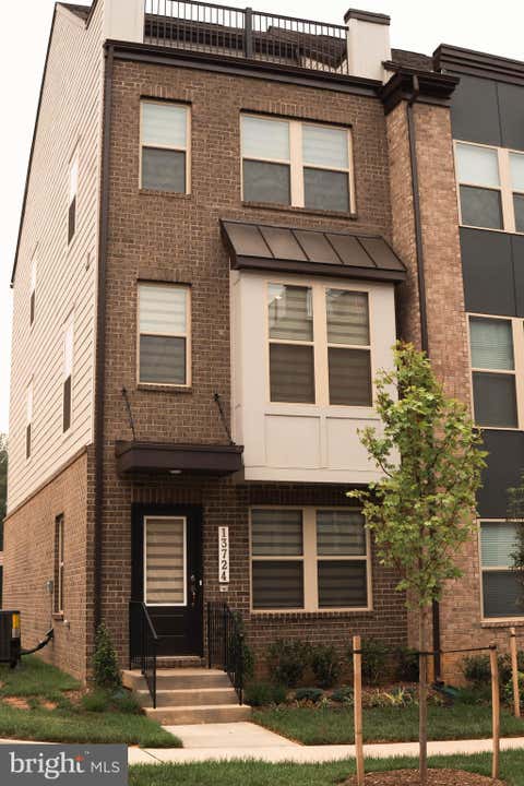 Townhouse For Rent - 13724 Cobble Loop<br/> Prince William County, WOODBRIDGE, VA 22193