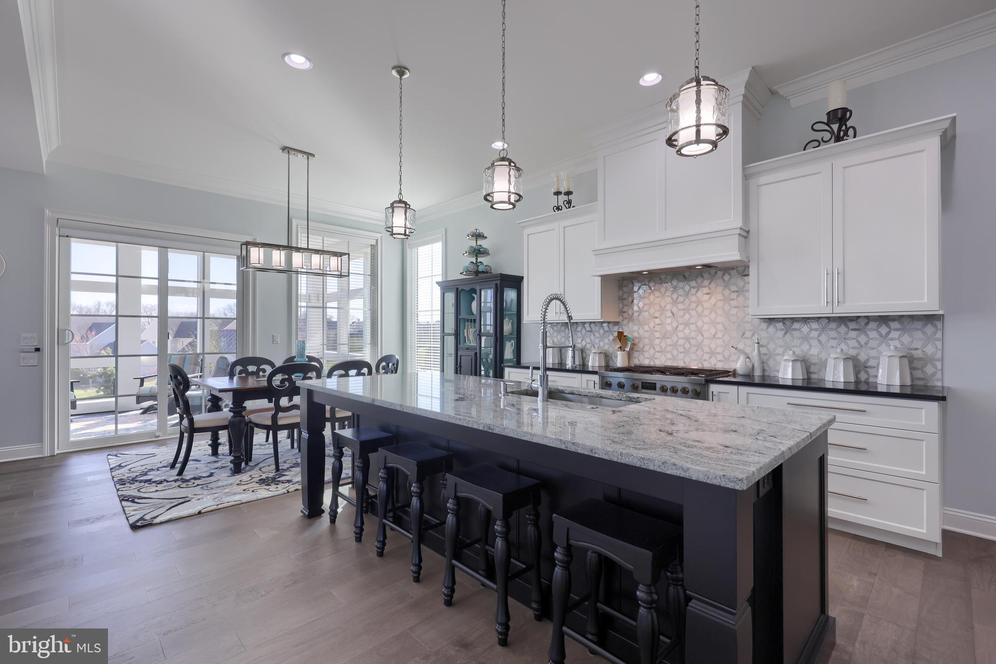 HAYDN MANOR - Residential