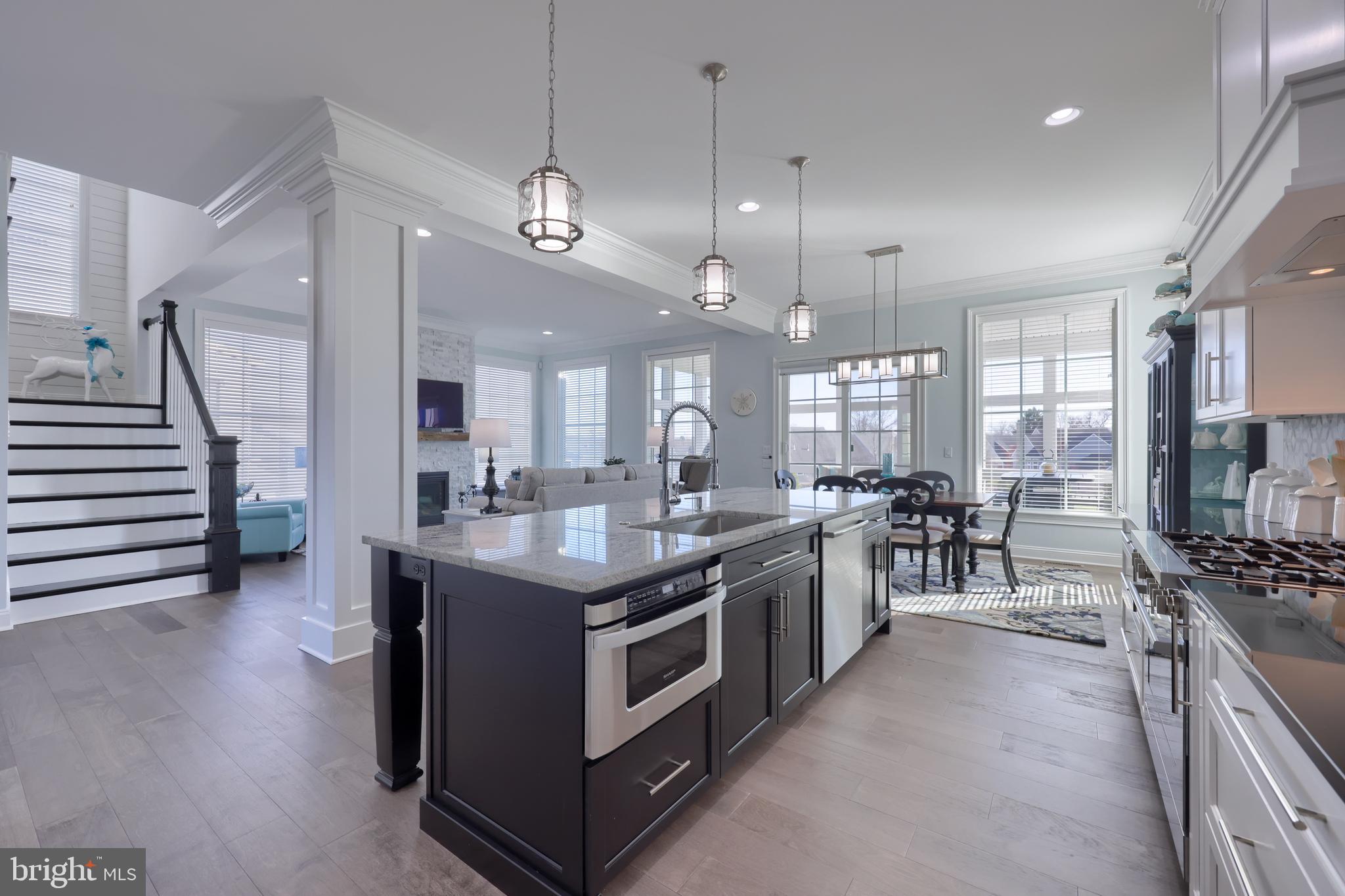 HAYDN MANOR - Residential