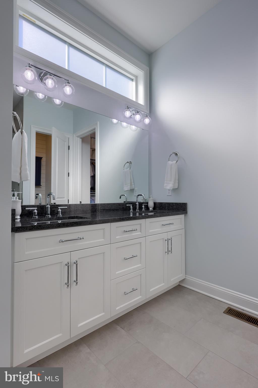 HAYDN MANOR - Residential