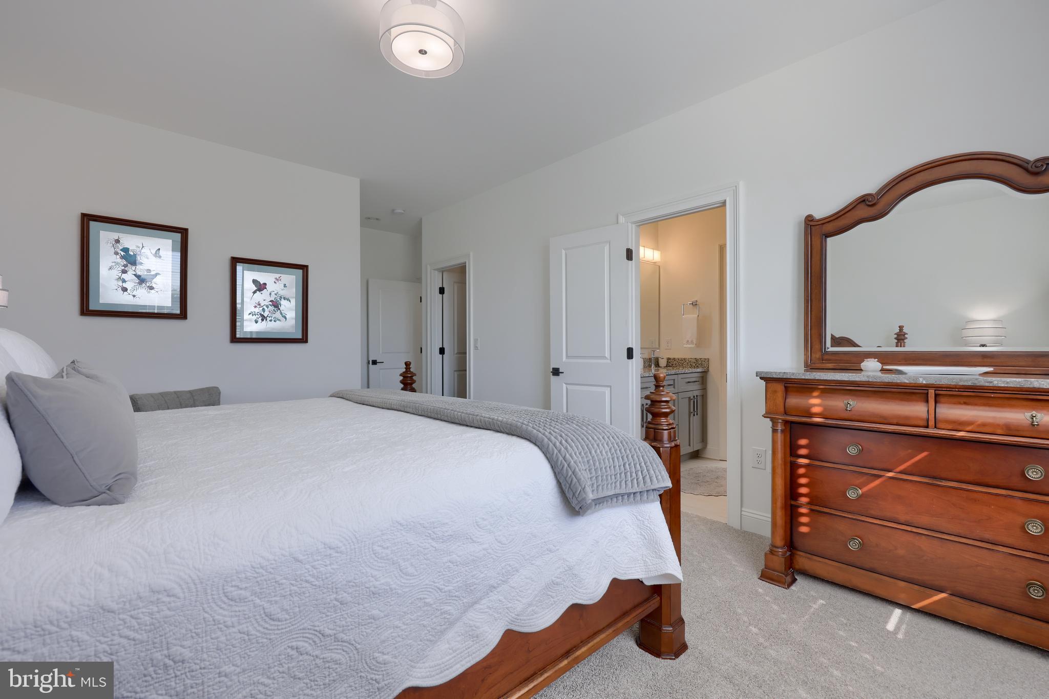 HAYDN MANOR - Residential