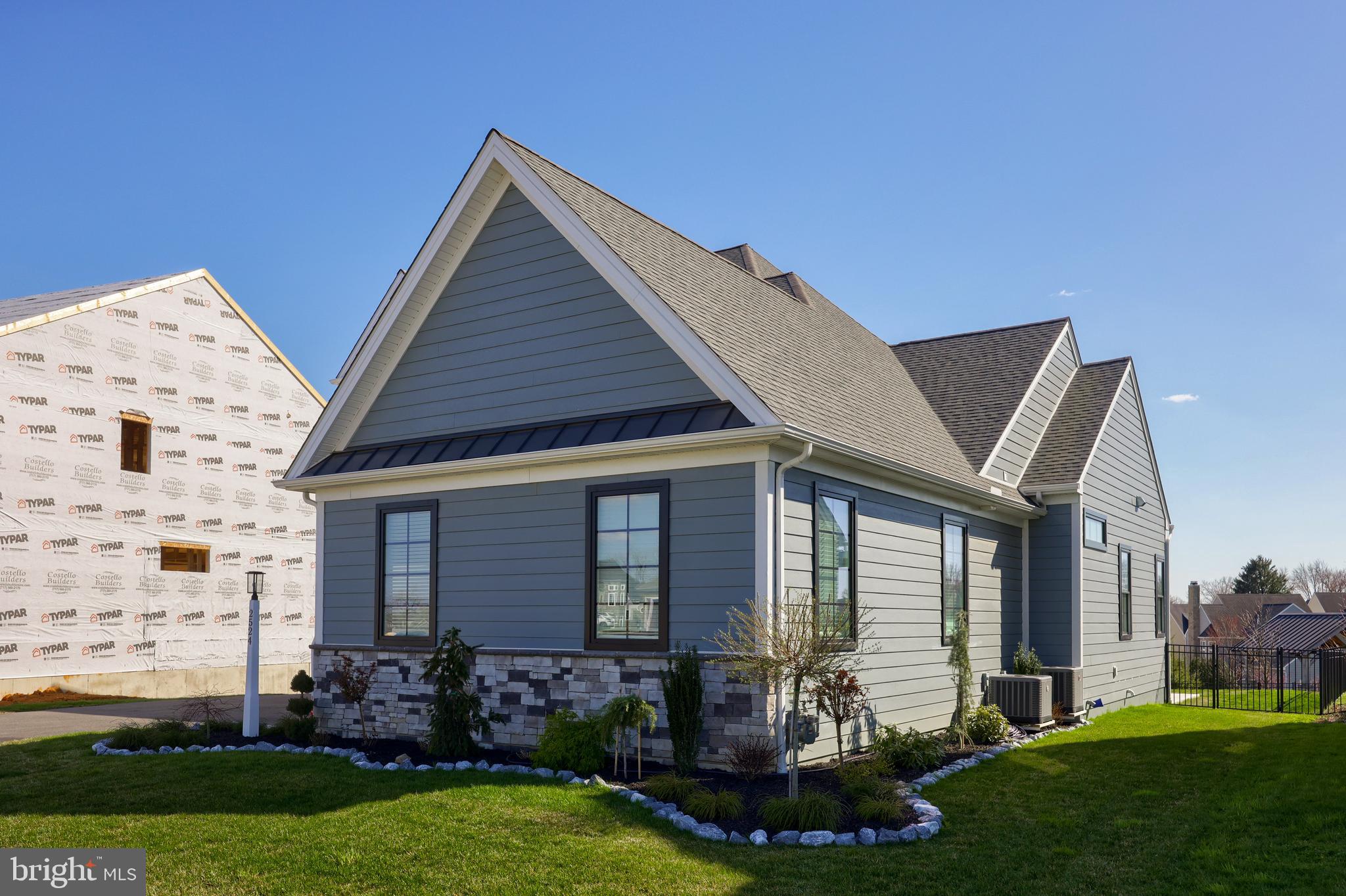 HAYDN MANOR - Residential