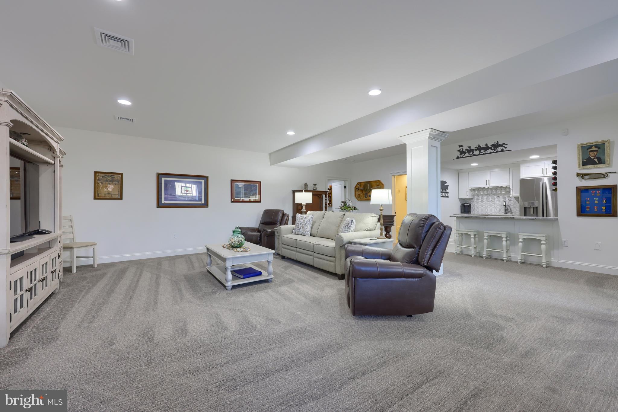 HAYDN MANOR - Residential